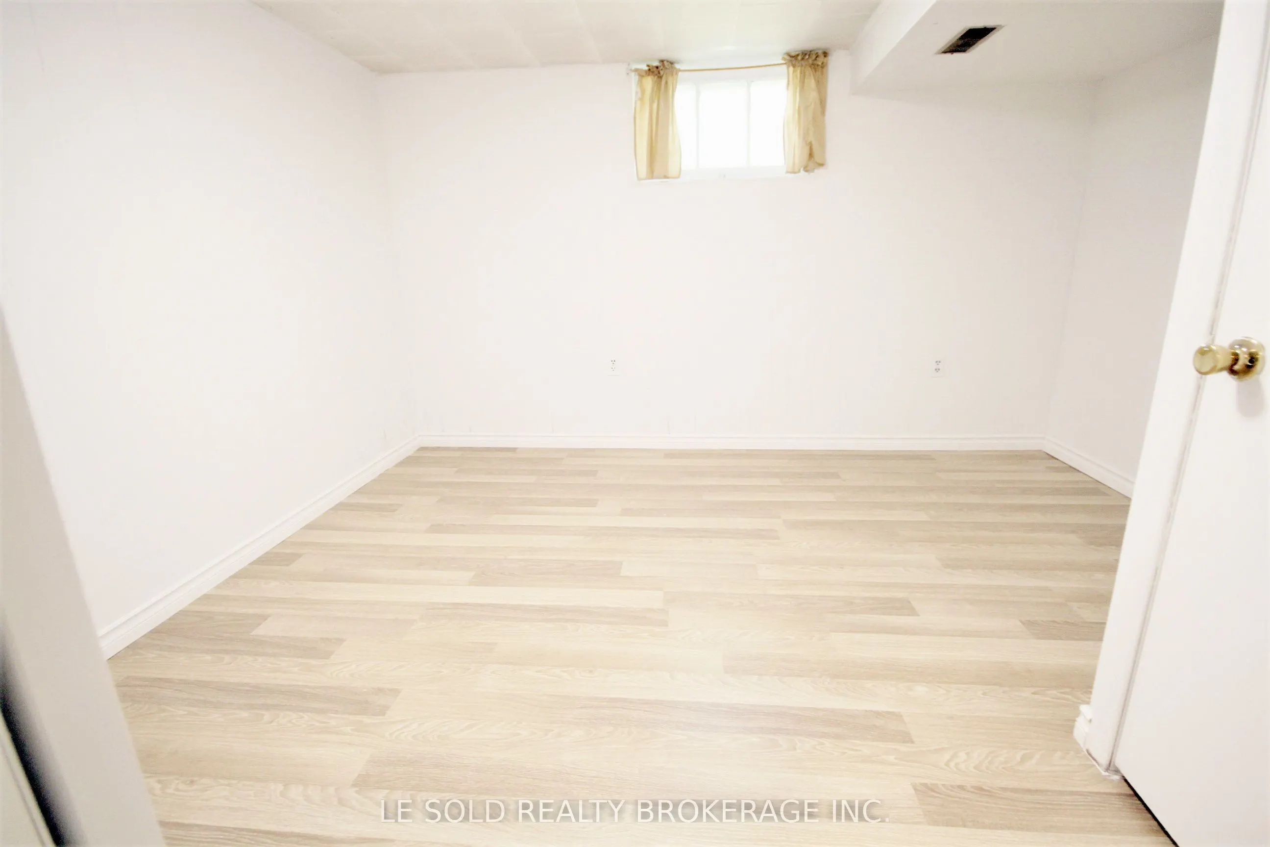 130 Leland Street, #Bsmt Room