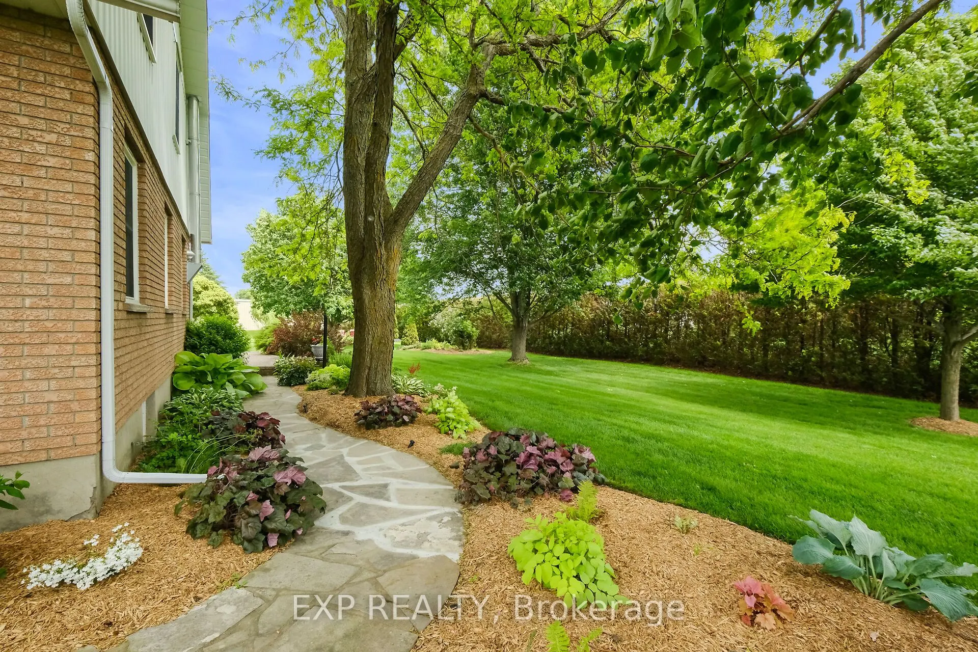 183 Hamilton Road