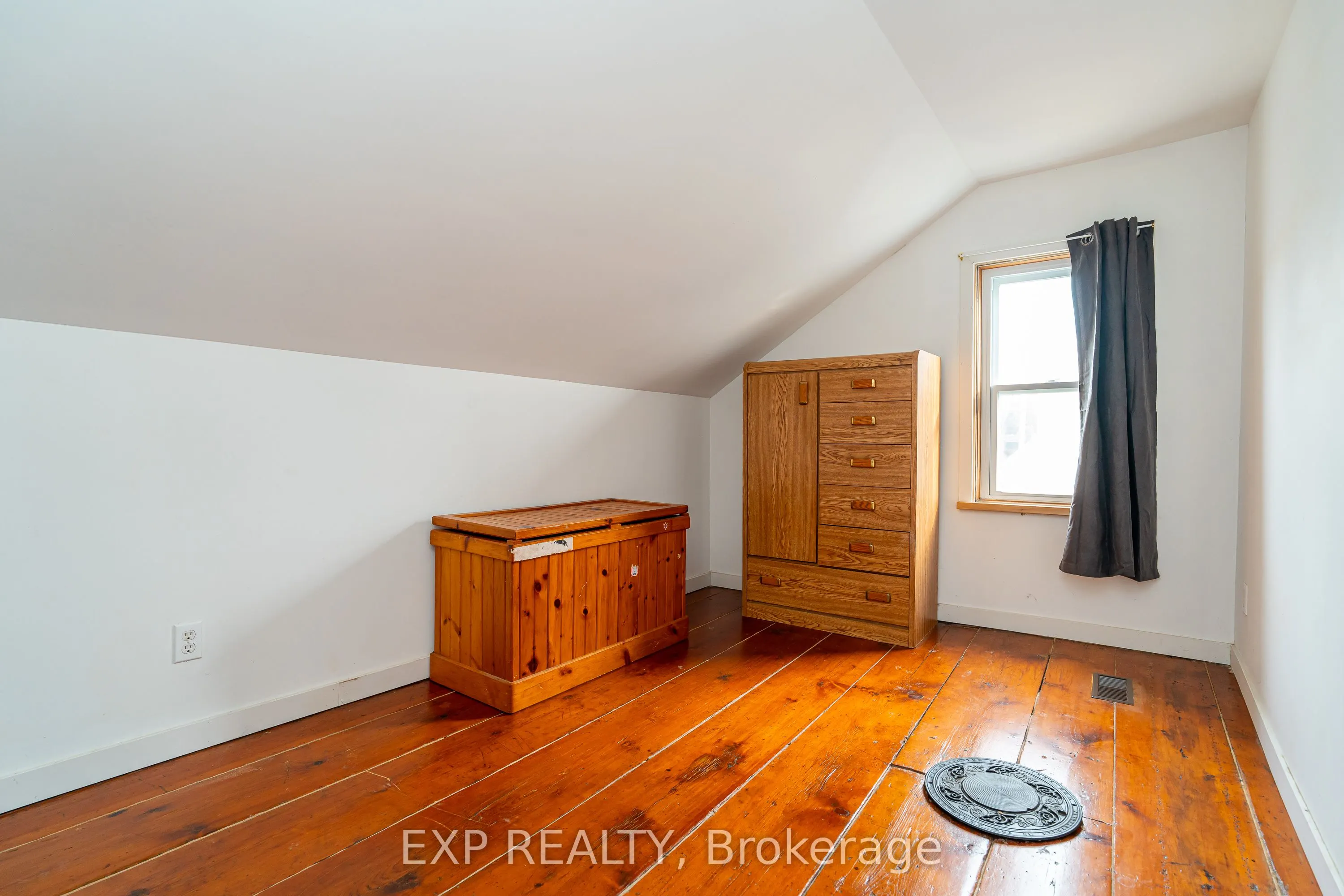 105 Rideau Street