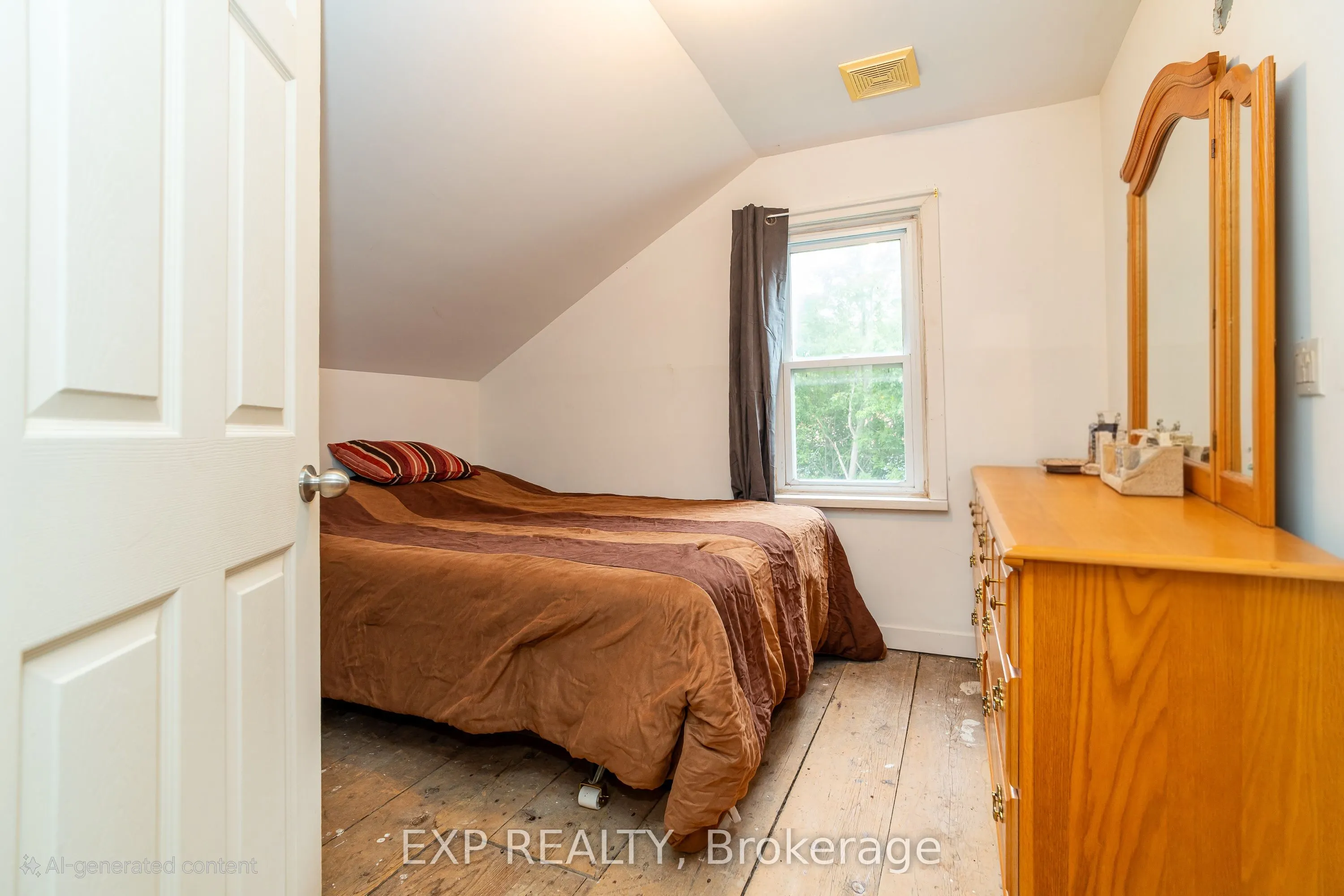 105 Rideau Street