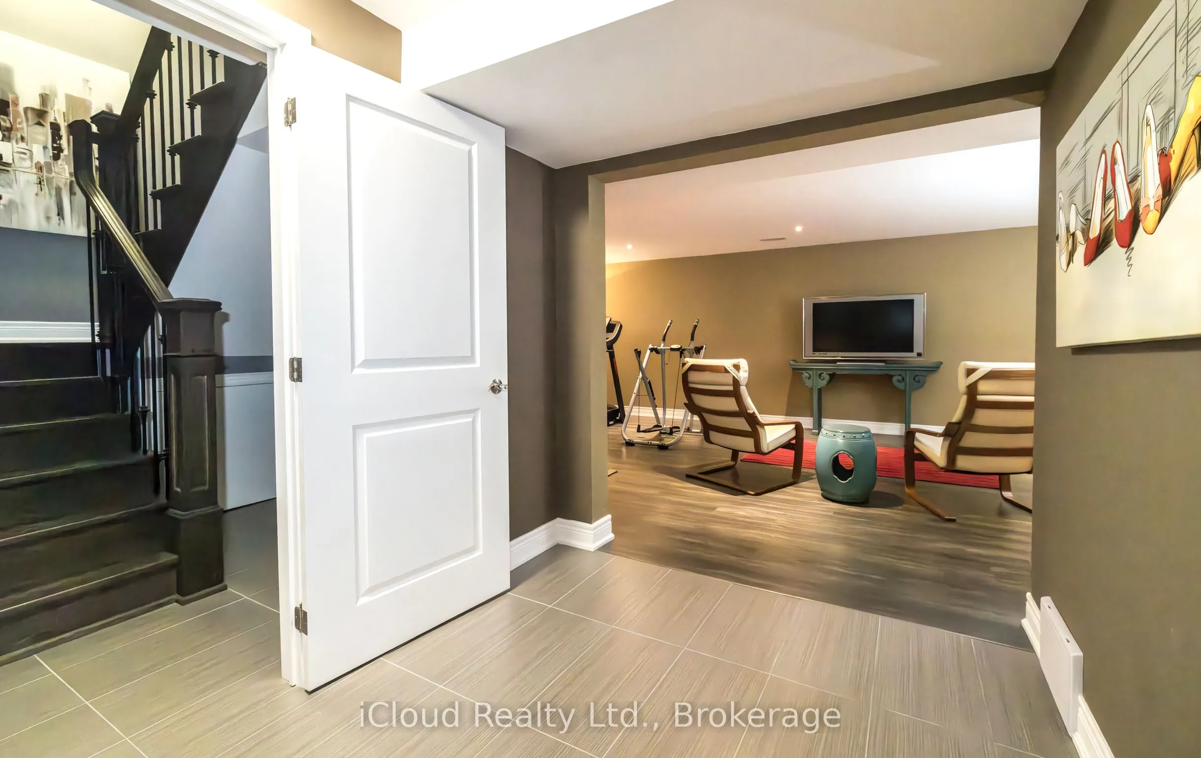 9305 Eagle Ridge Drive