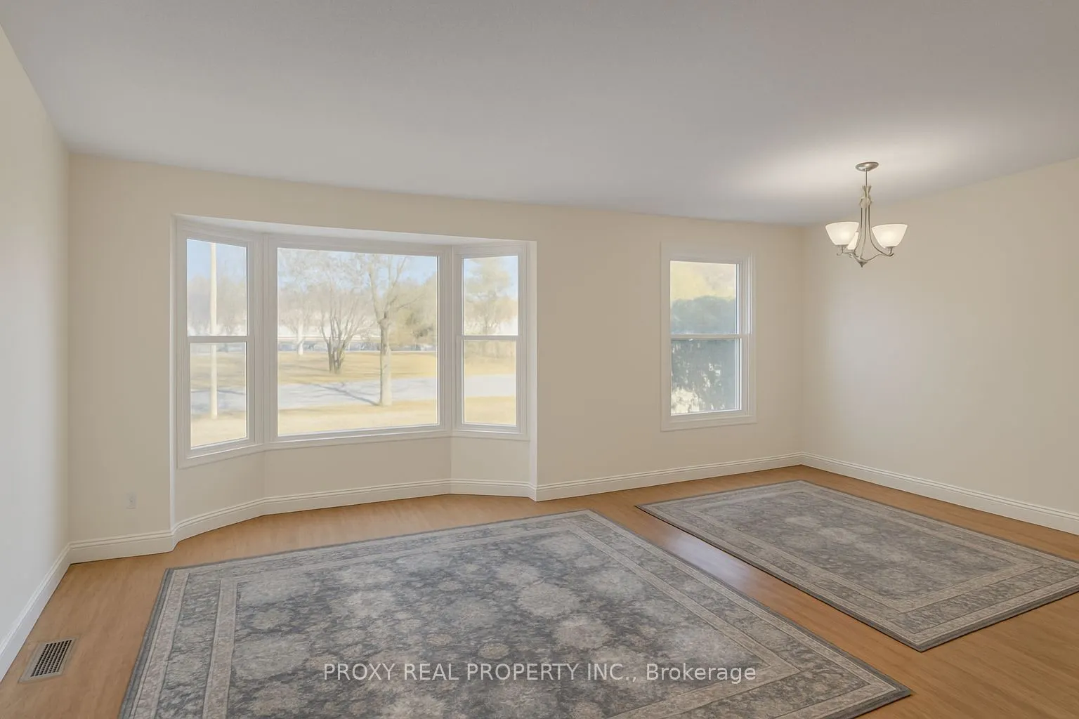 2 Leaside Drive