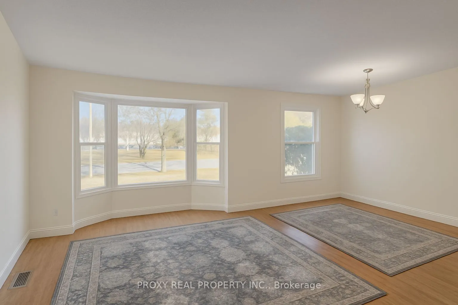 2 Leaside Drive