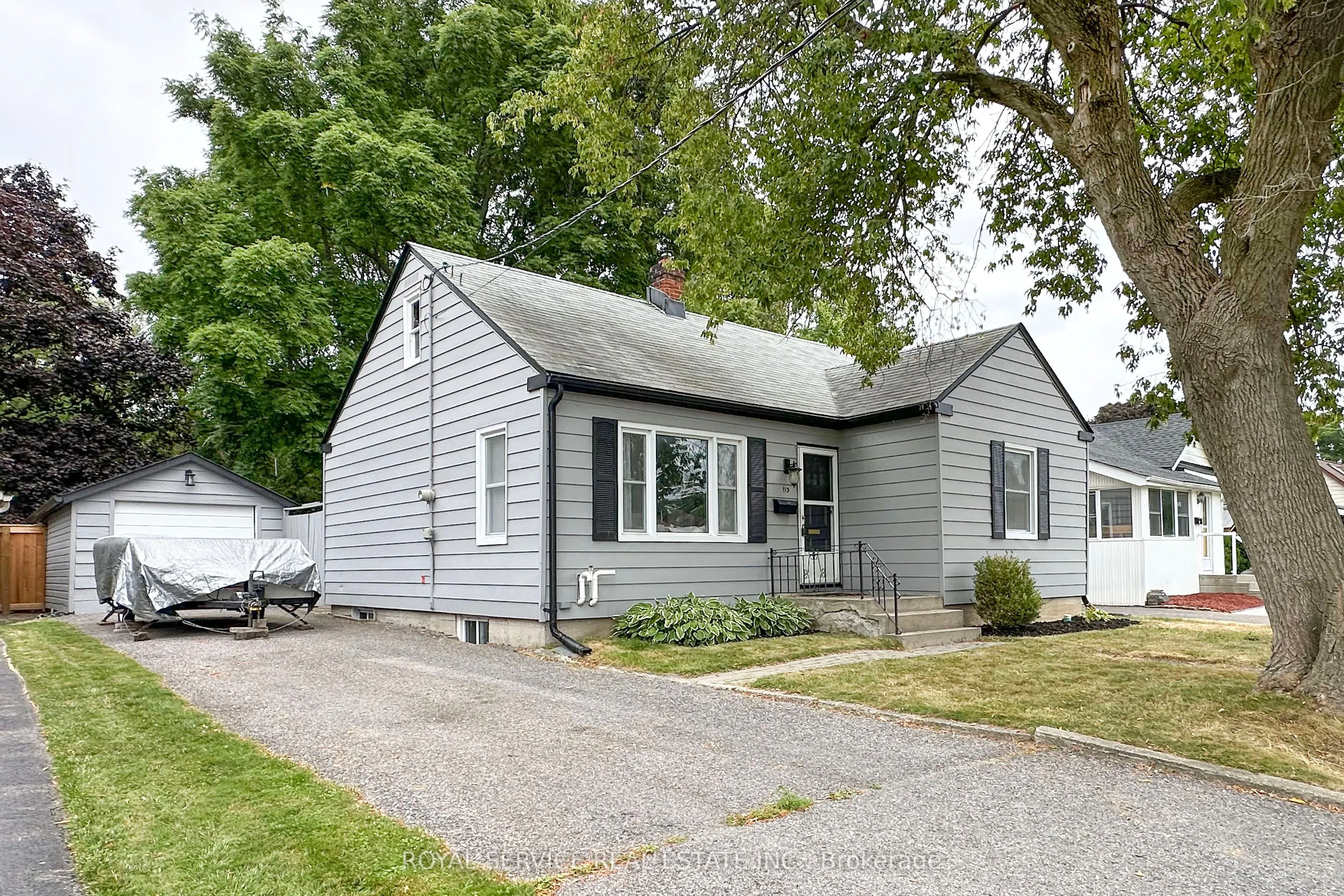 113 Elgin Street N