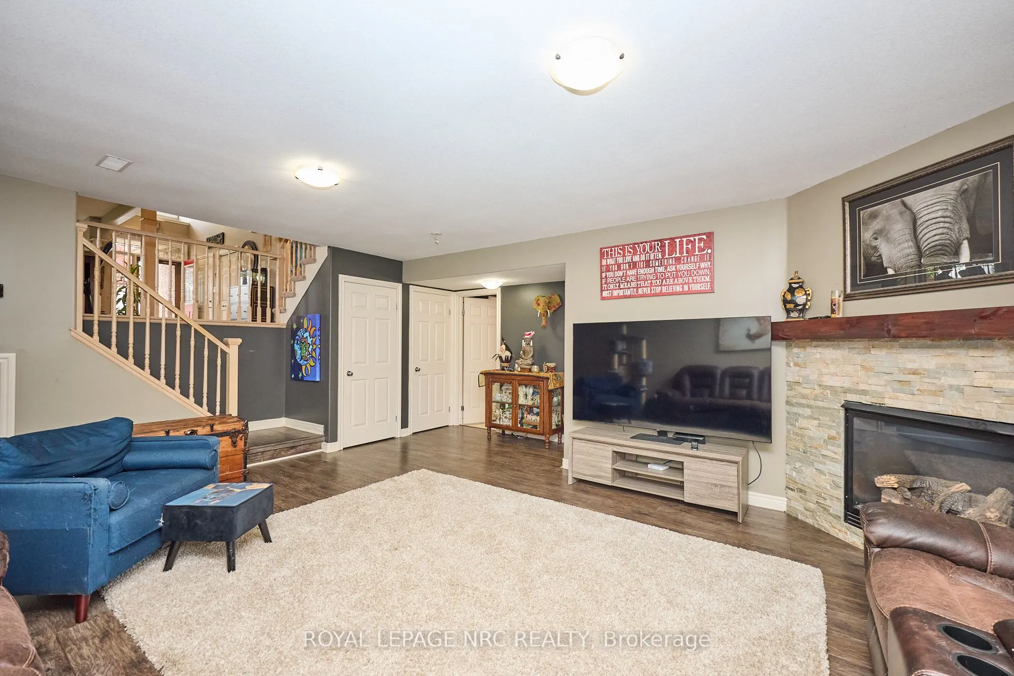 6951 Kelly Drive