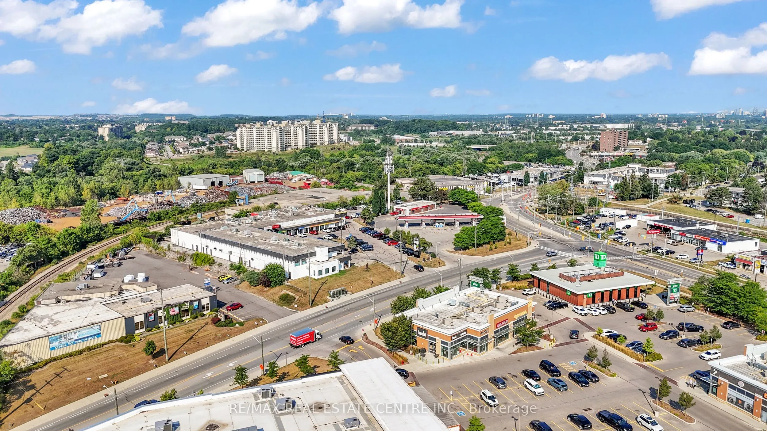 5 MANITOU Drive, #106B
