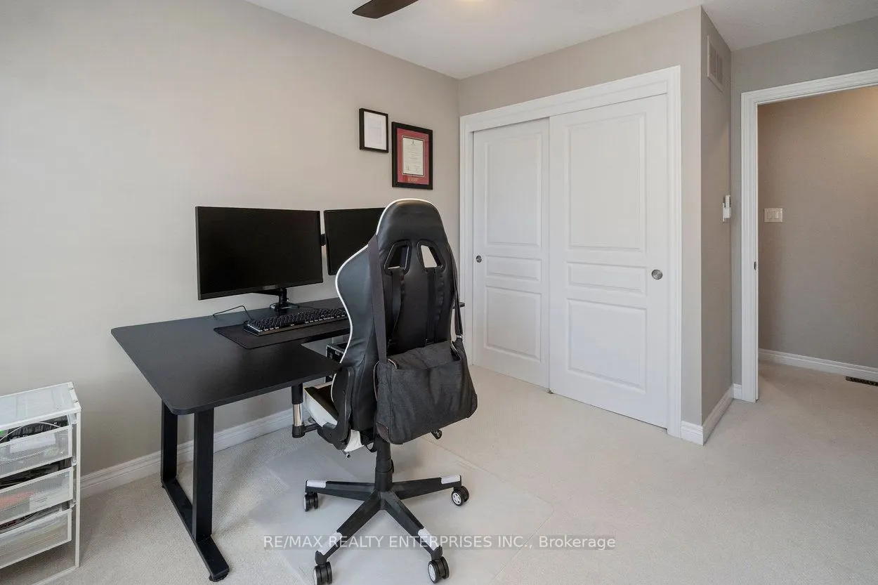 215 Dundas Street E, #9