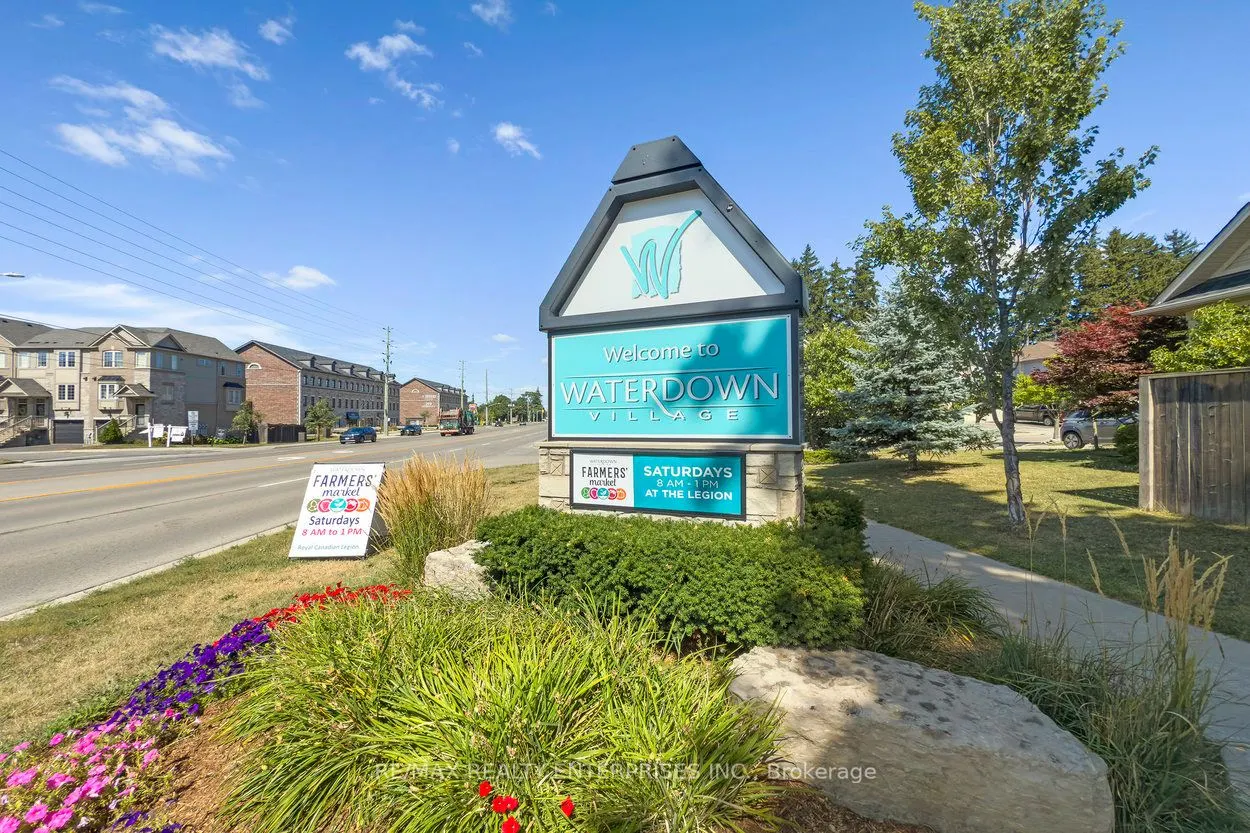 215 Dundas Street E, #9