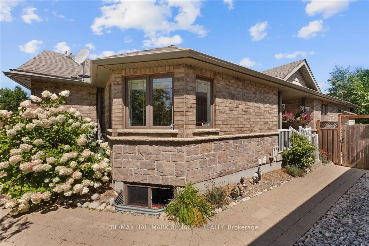 77 Finnie Lane