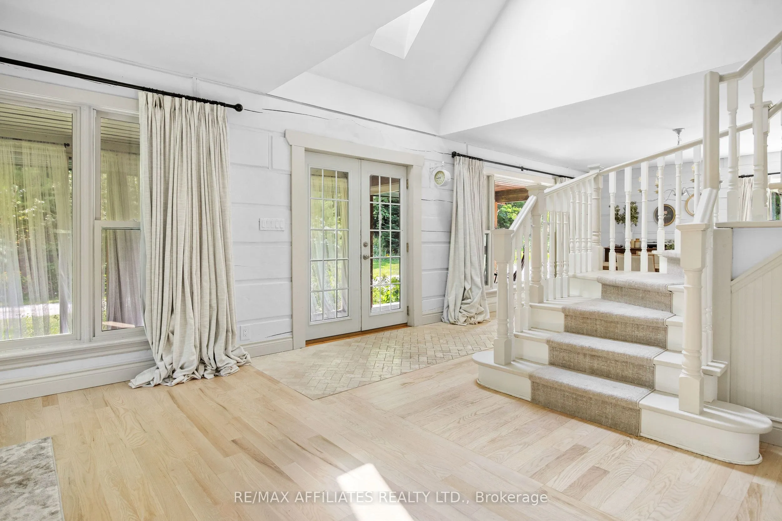 1727 Fallbrook Road
