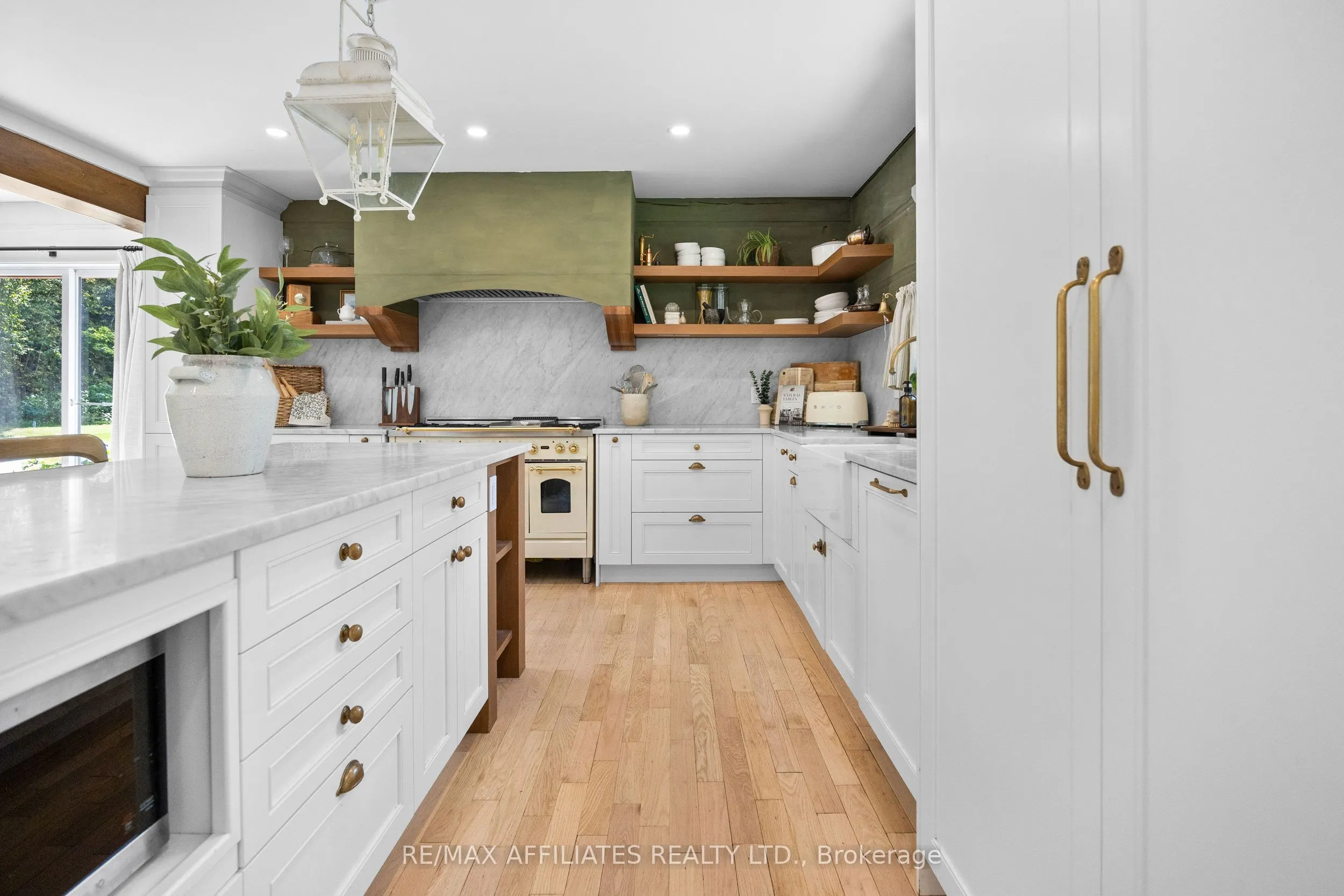 1727 Fallbrook Road