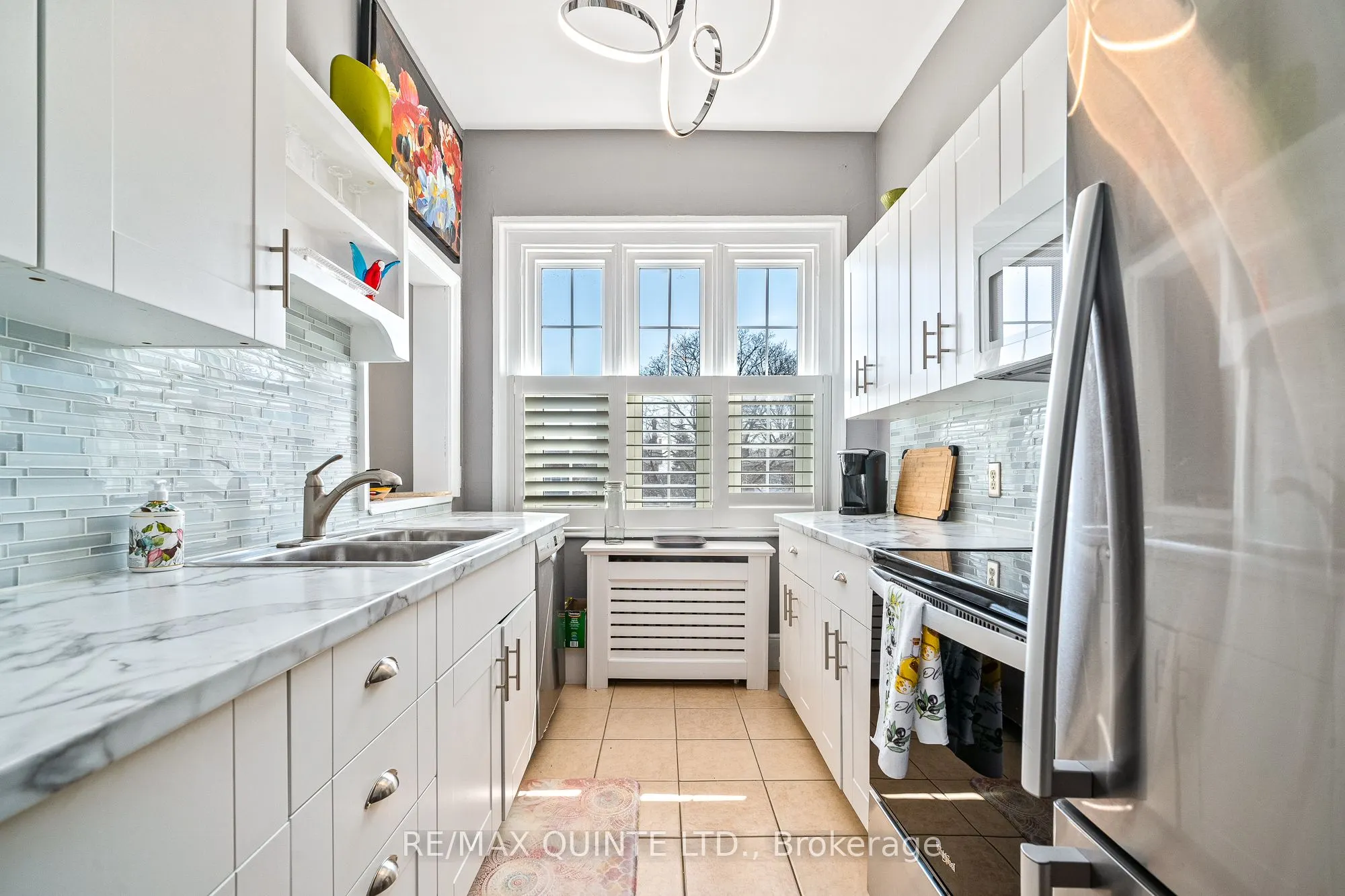 156 Bridge Street E, #upper level