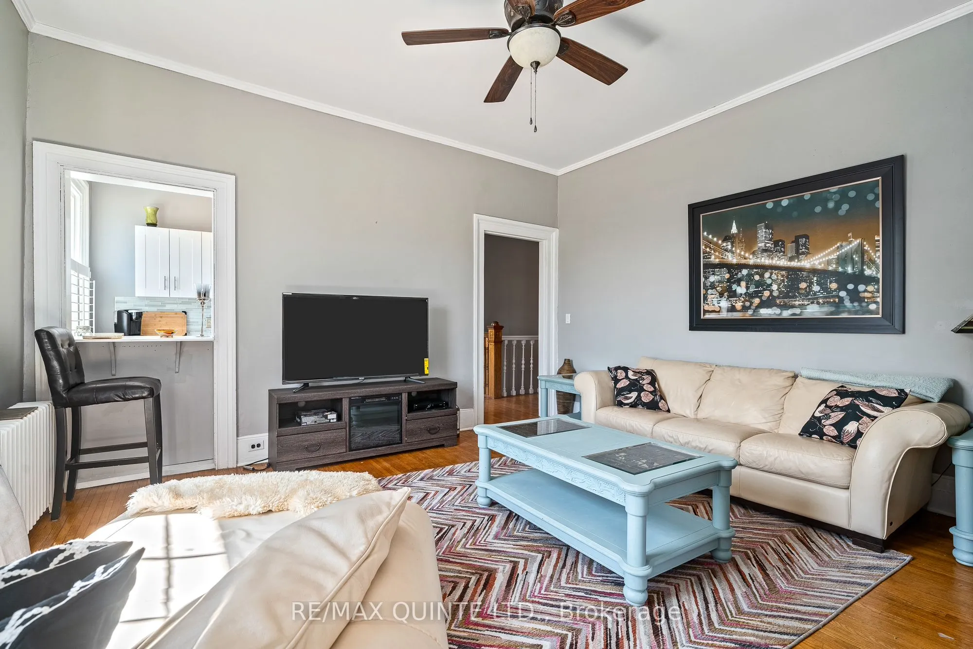 156 Bridge Street E, #upper level