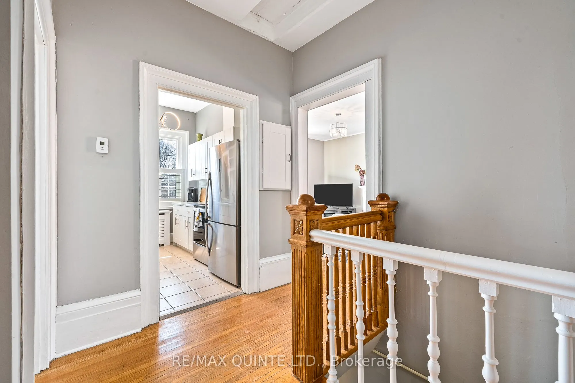 156 Bridge Street E, #upper level