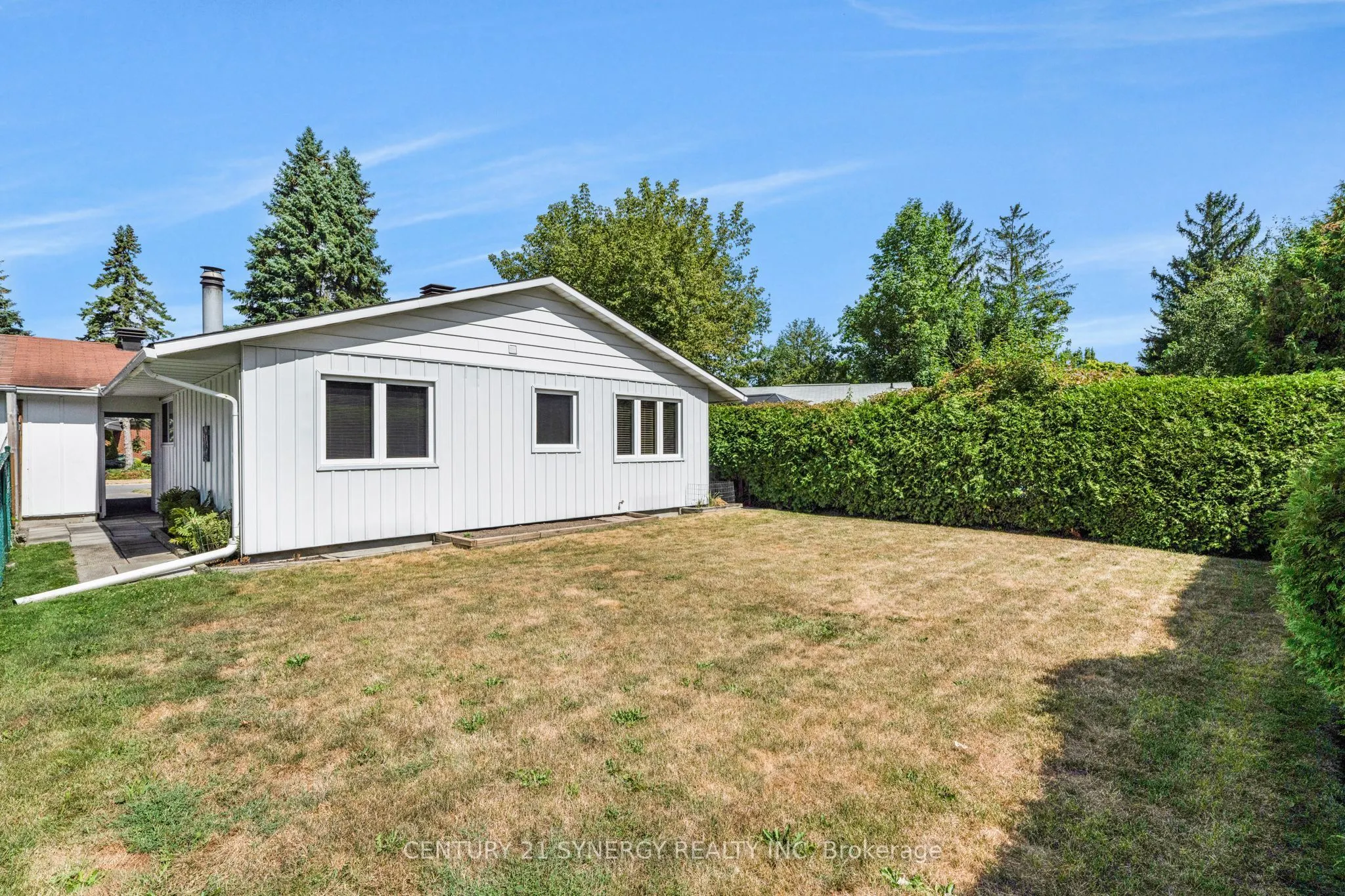 27 Midland Crescent