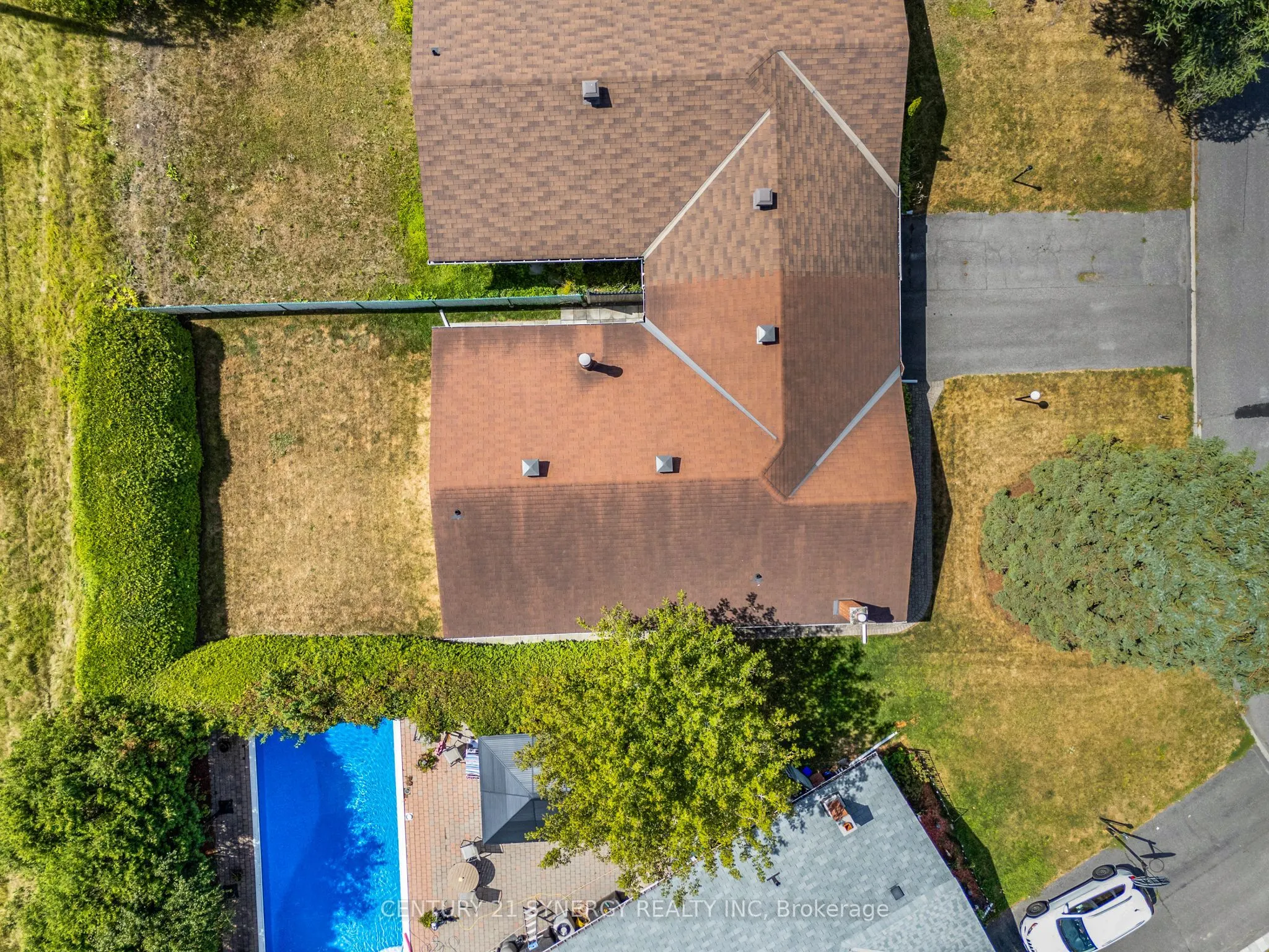27 Midland Crescent