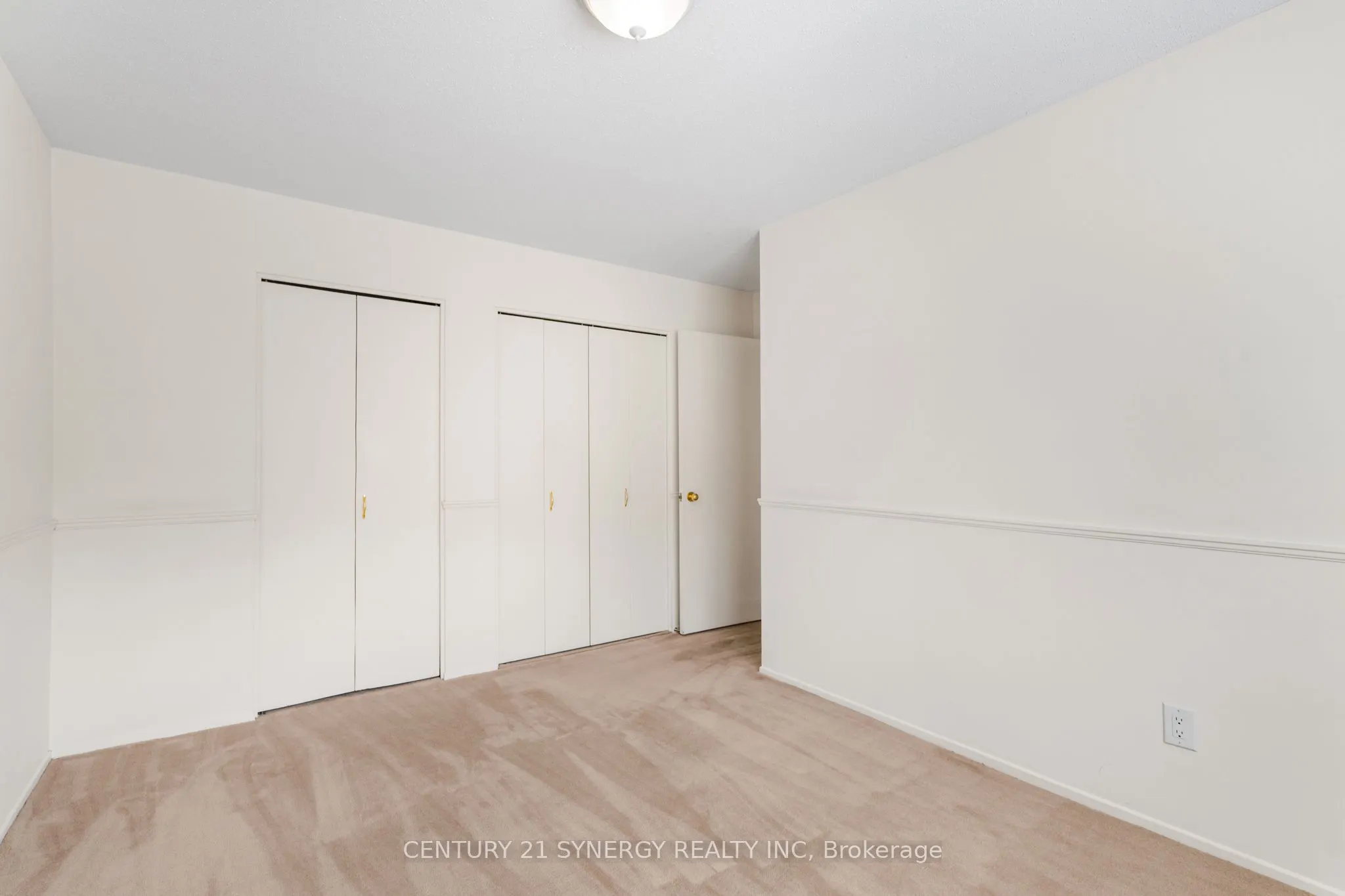 27 Midland Crescent
