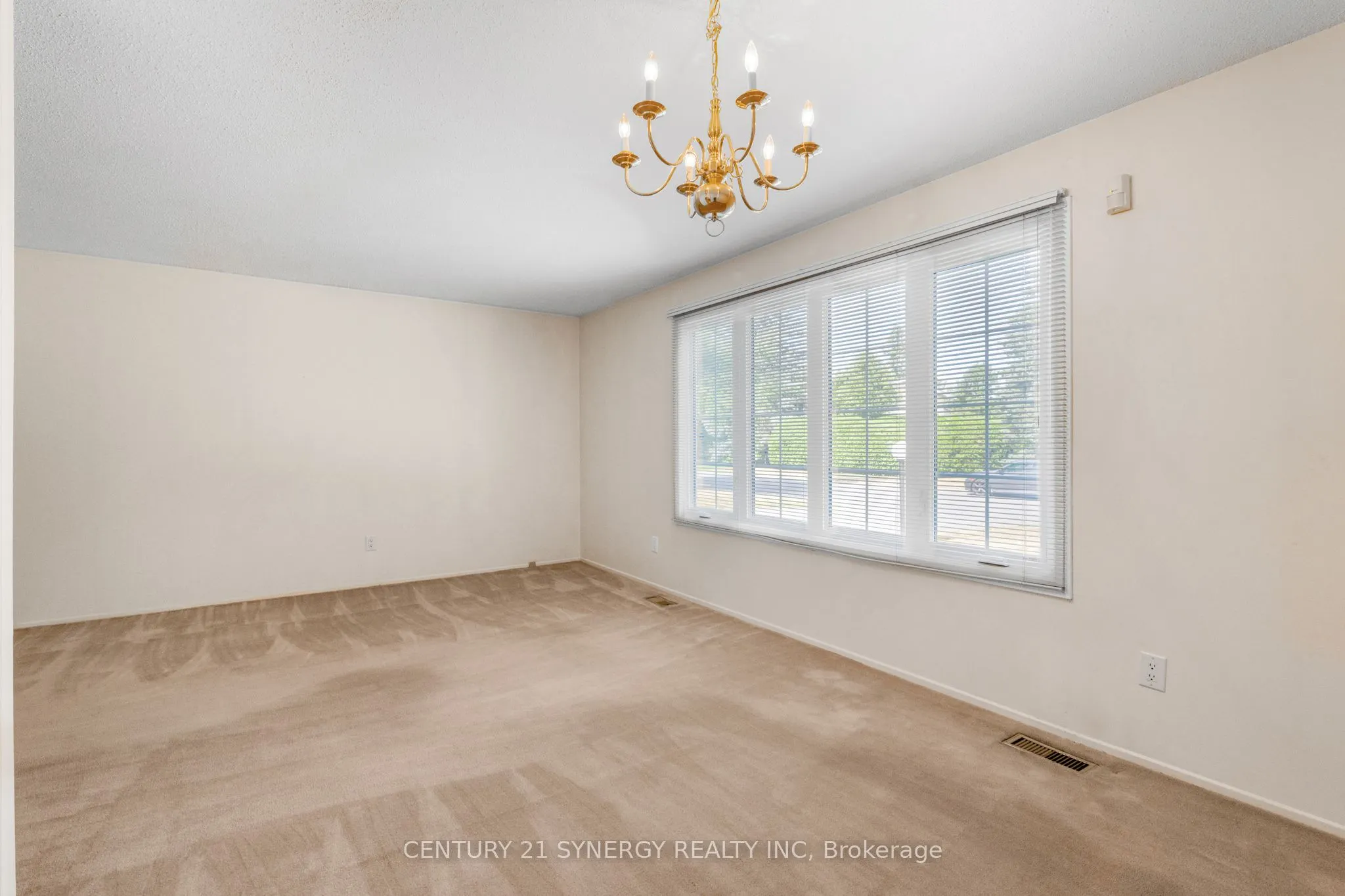 27 Midland Crescent