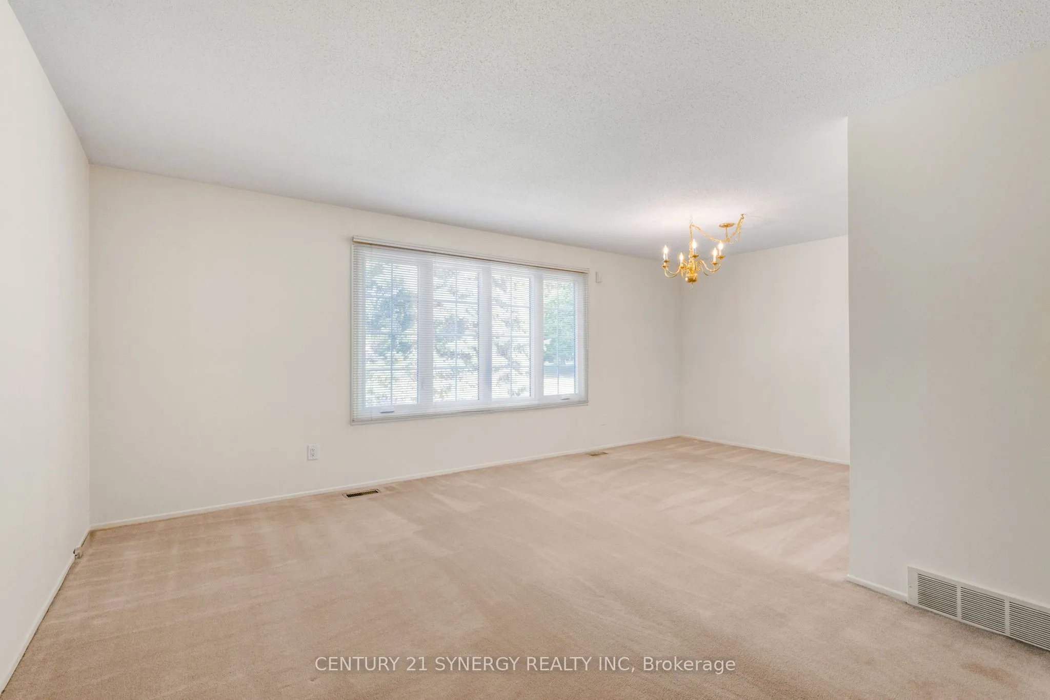 27 Midland Crescent