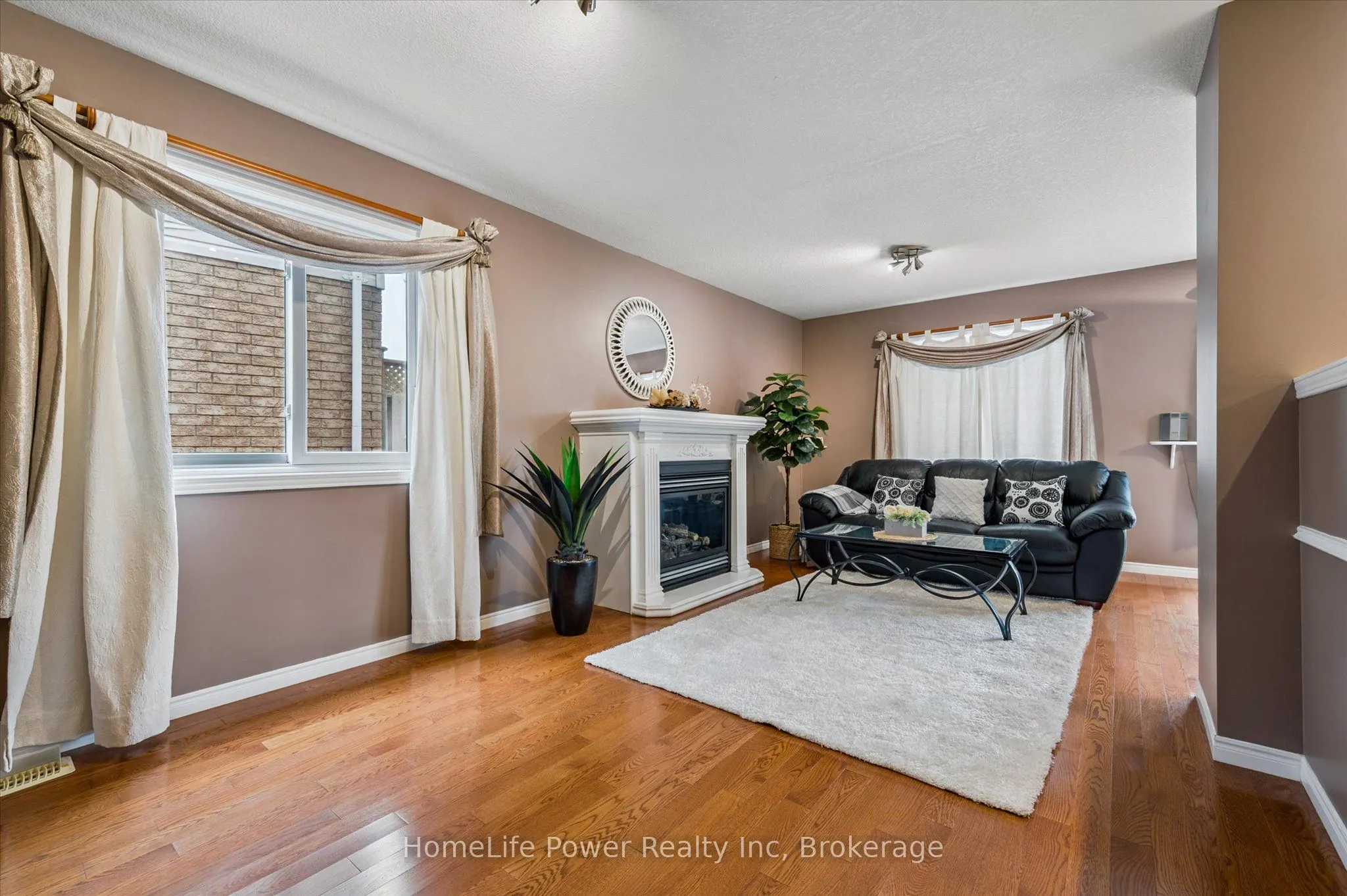 97 Marl Meadow Drive
