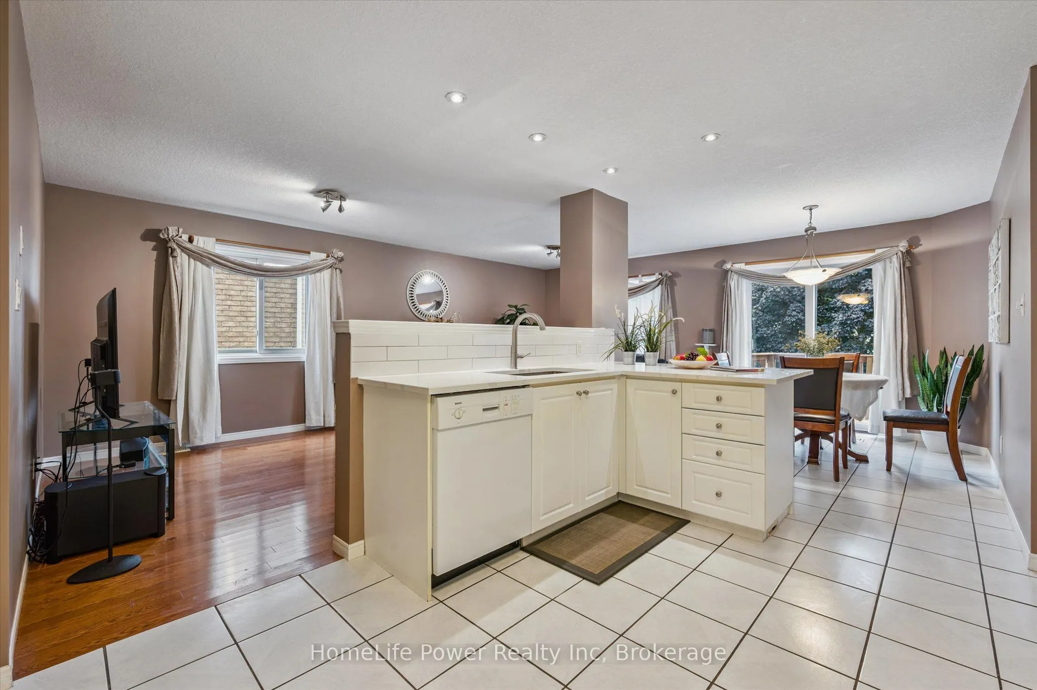 97 Marl Meadow Drive