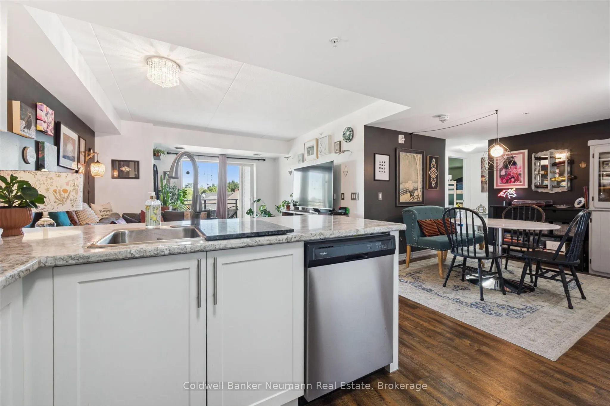 7 Kay Crescent, #306