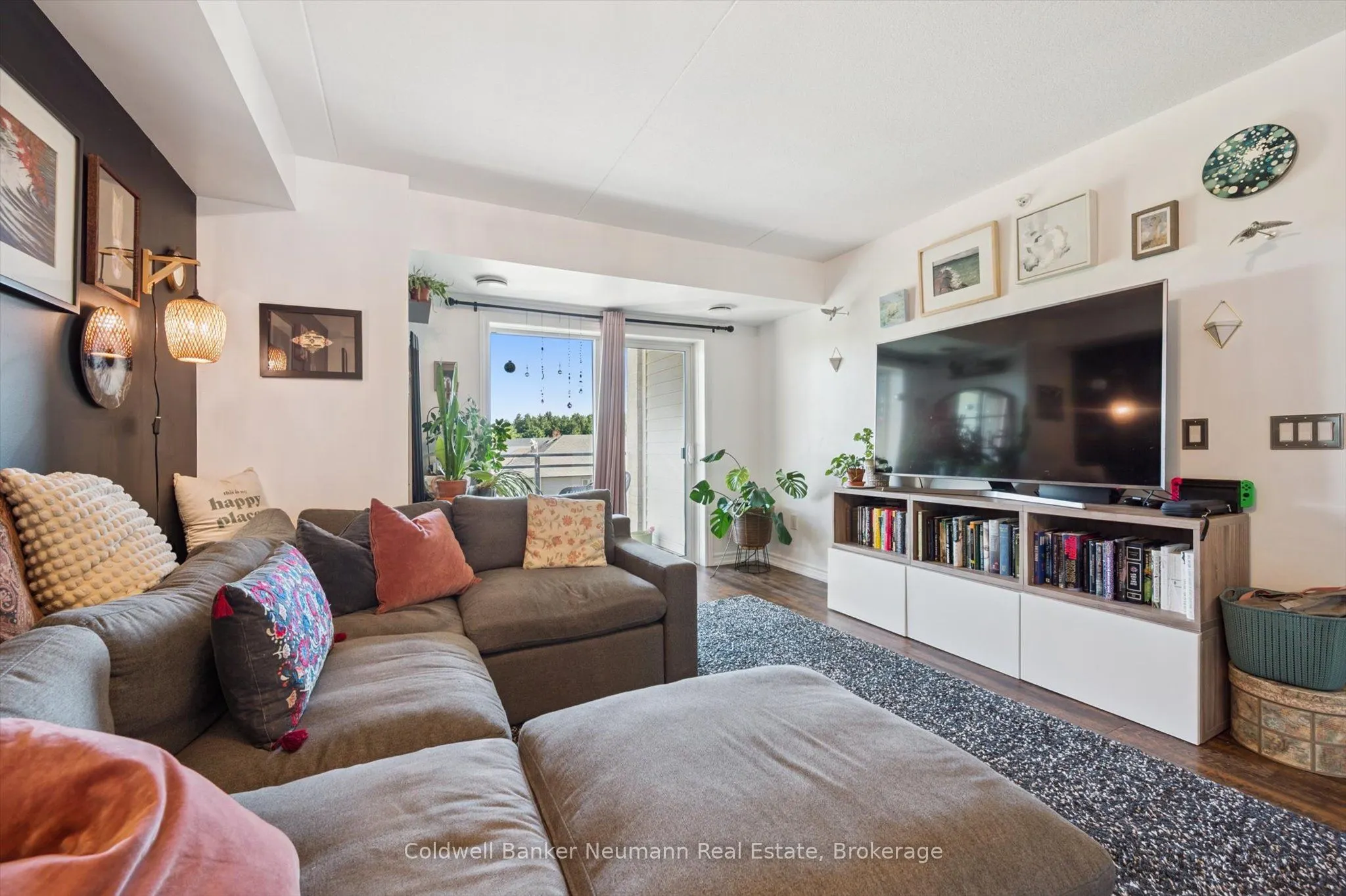 7 Kay Crescent, #306