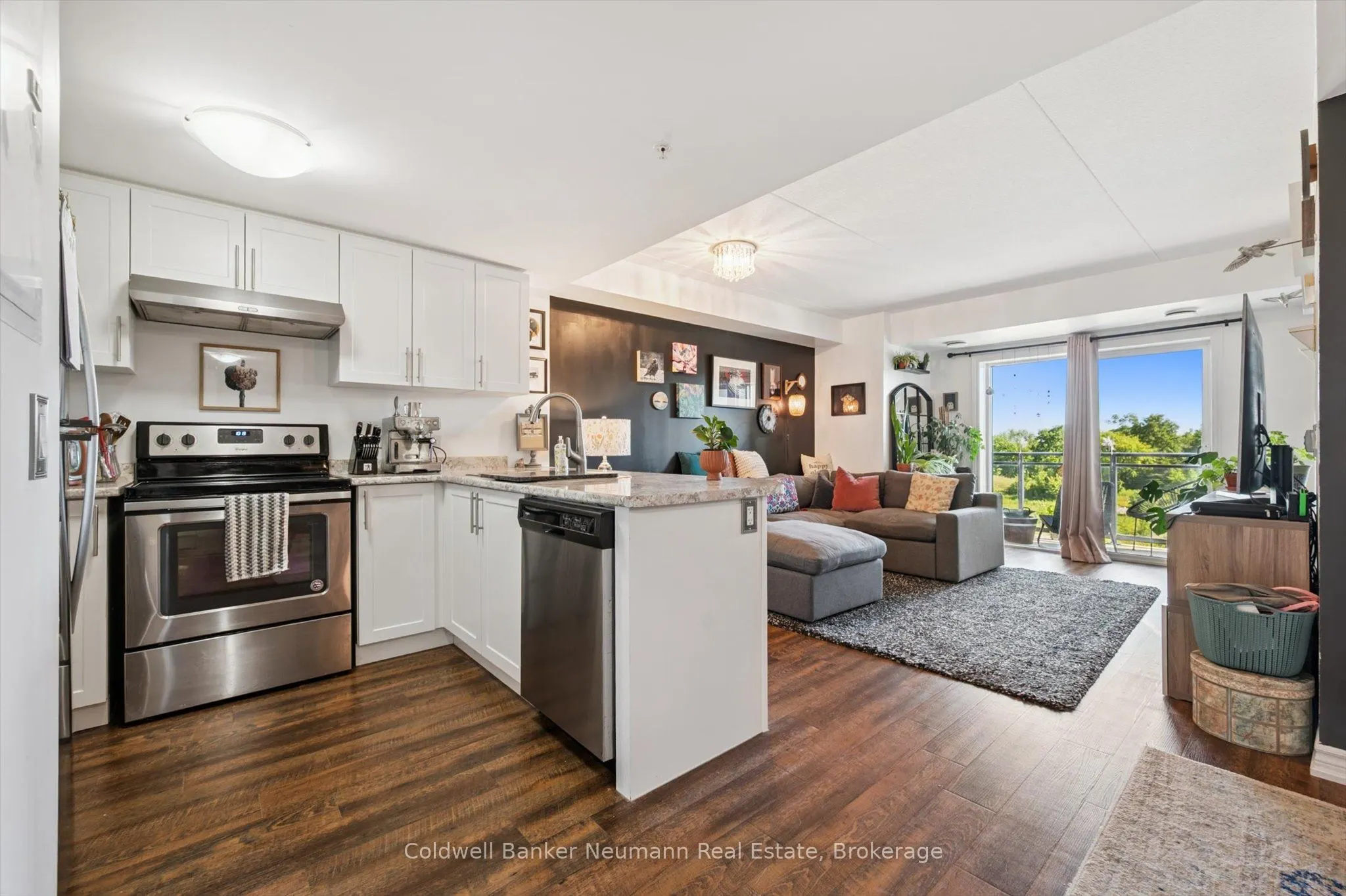 7 Kay Crescent, #306