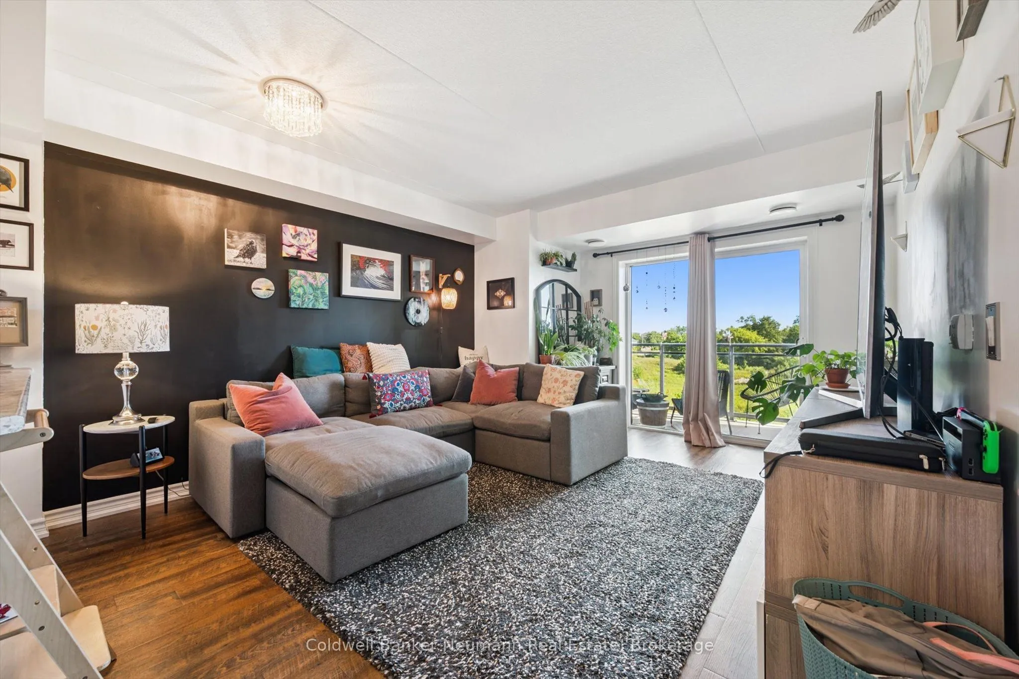 7 Kay Crescent, #306