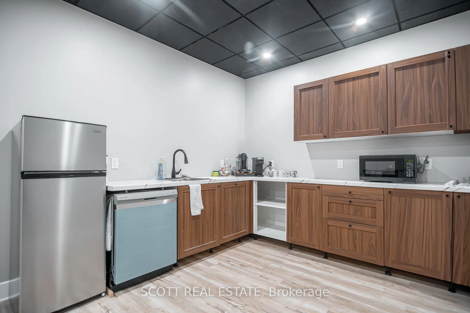 150 Pembroke Street W
