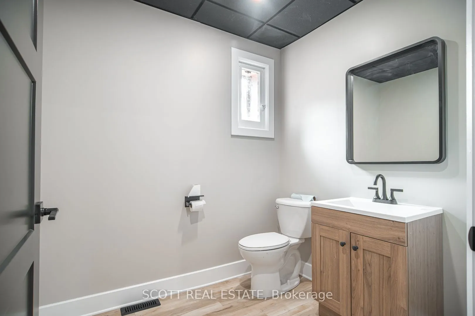 150 Pembroke Street W