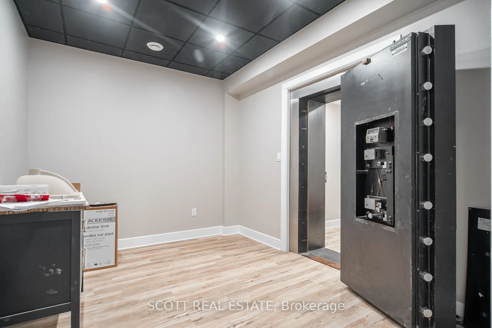 150 Pembroke Street W