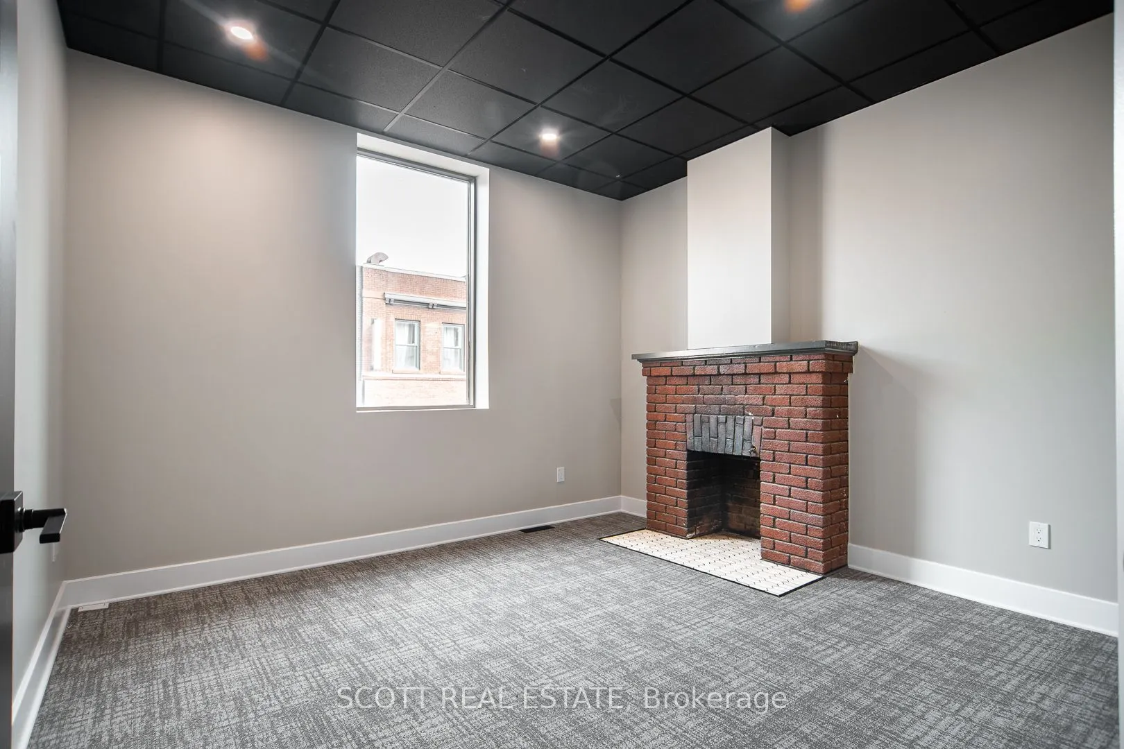 150 Pembroke Street W