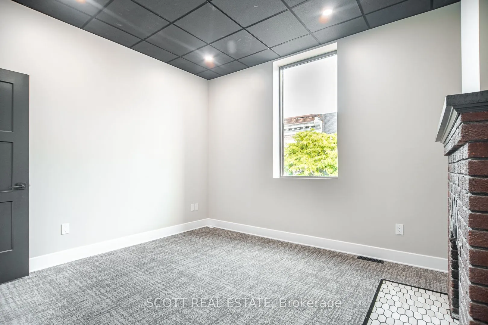 150 Pembroke Street W
