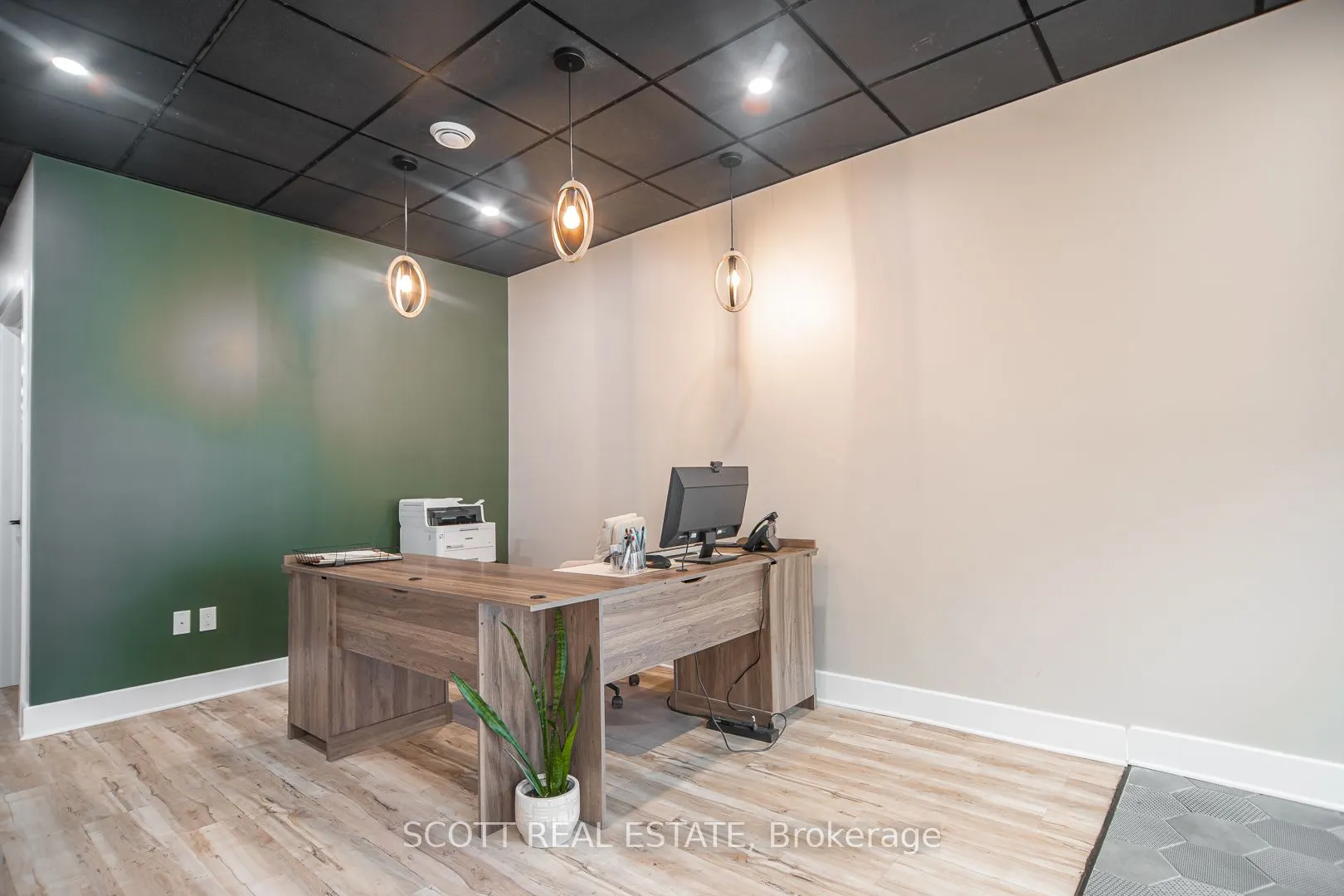 150 Pembroke Street W