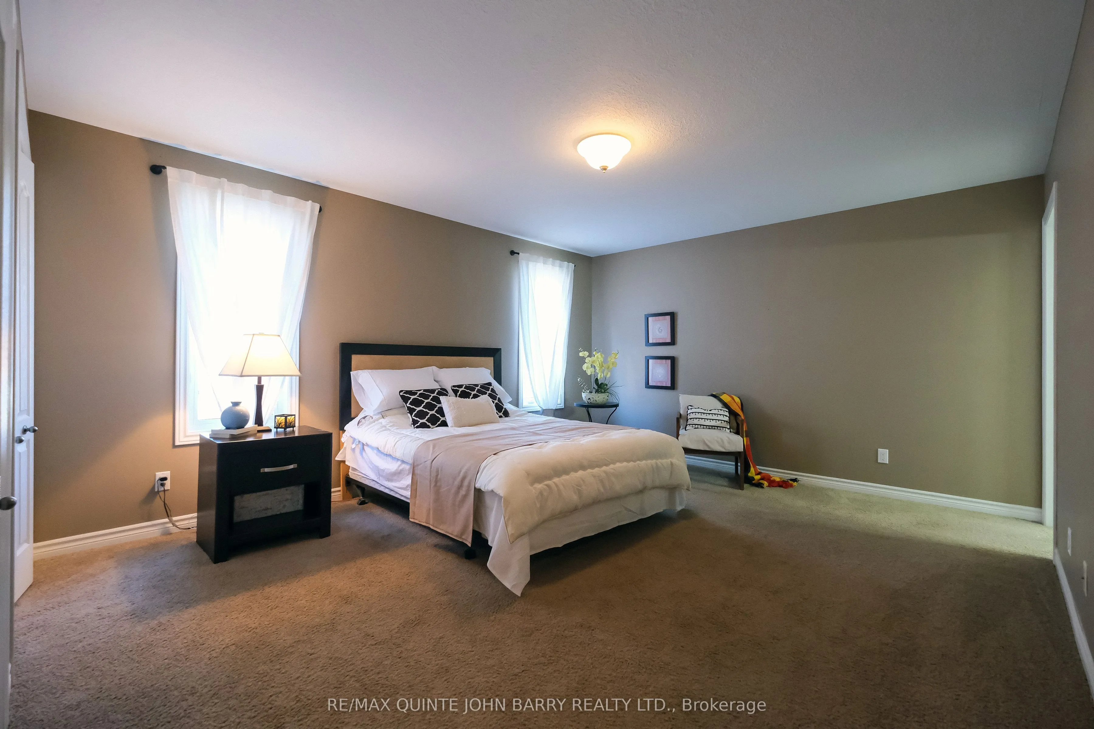 105 Parkview Heights