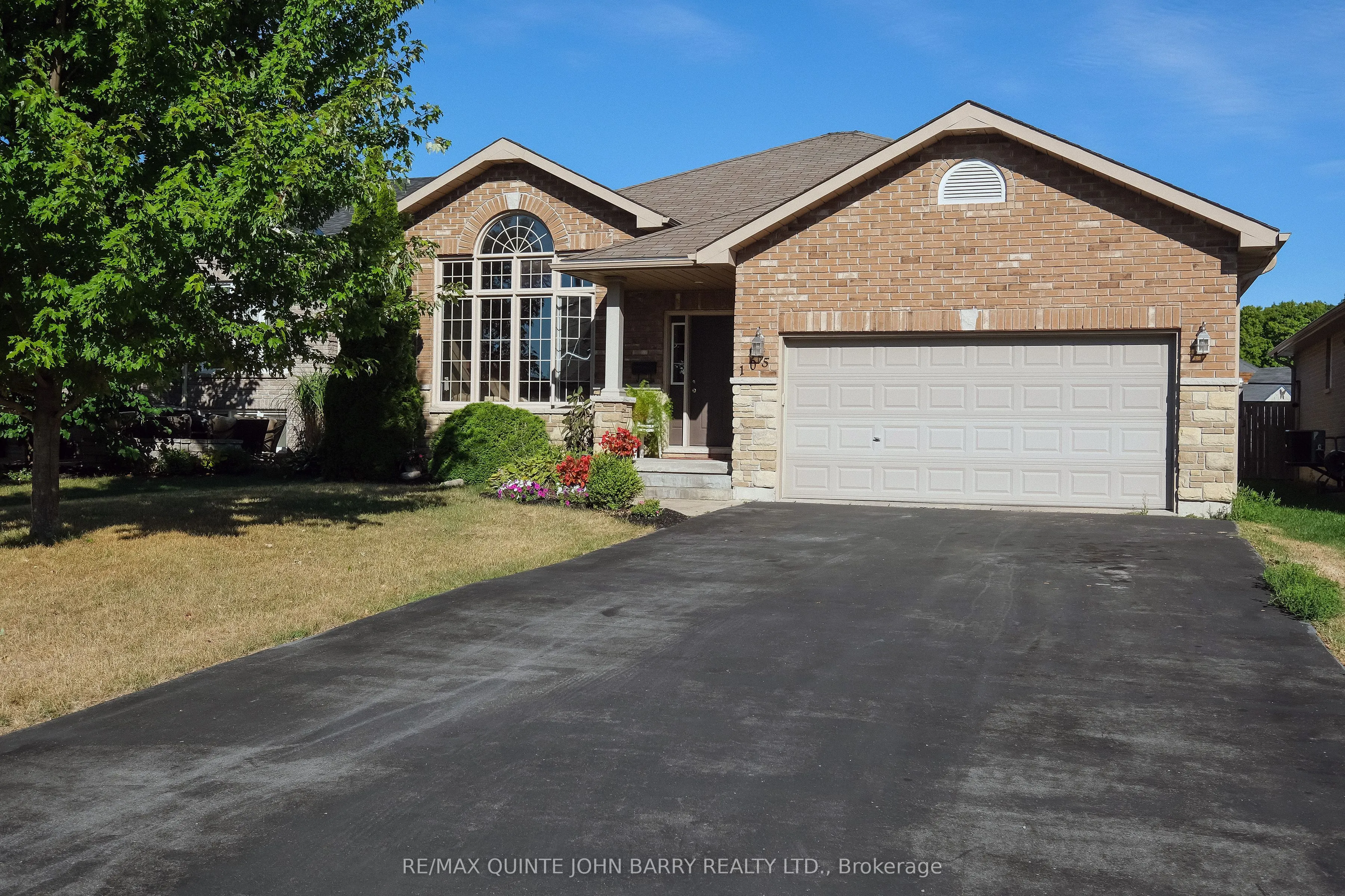 105 Parkview Heights