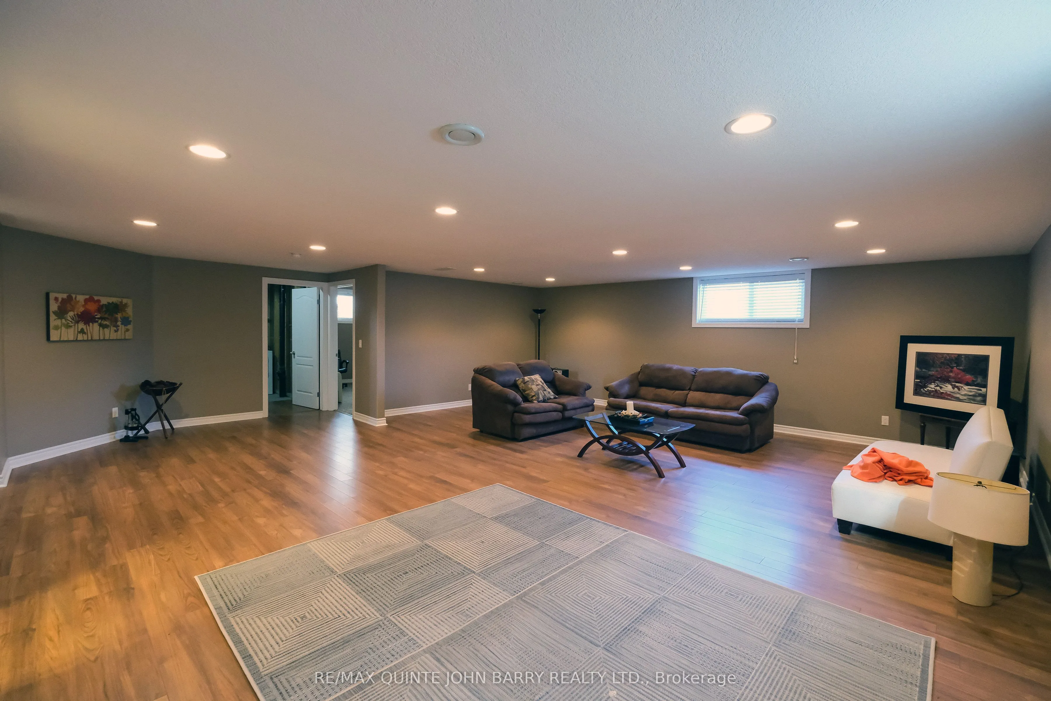 105 Parkview Heights