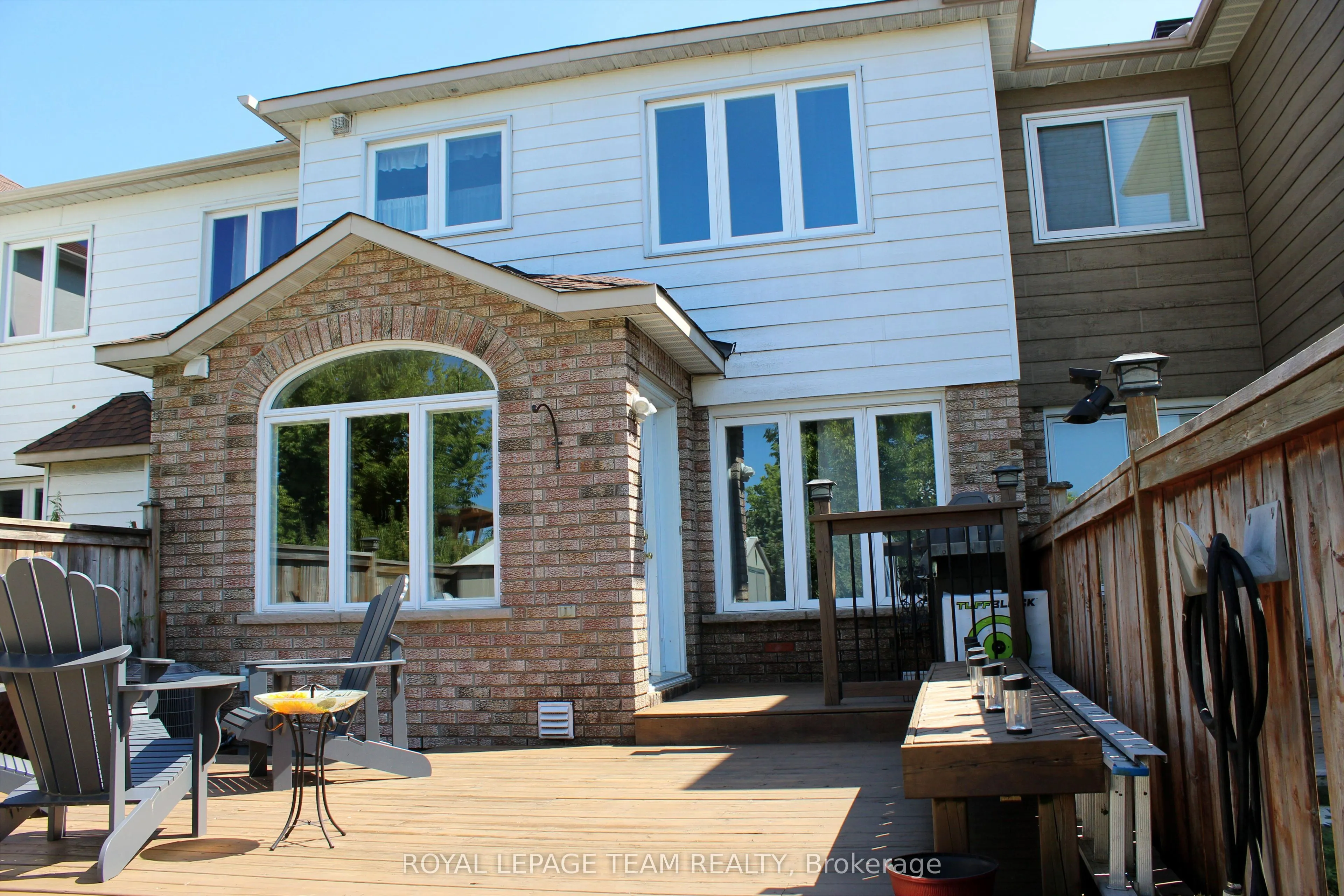 19 Locheland Crescent
