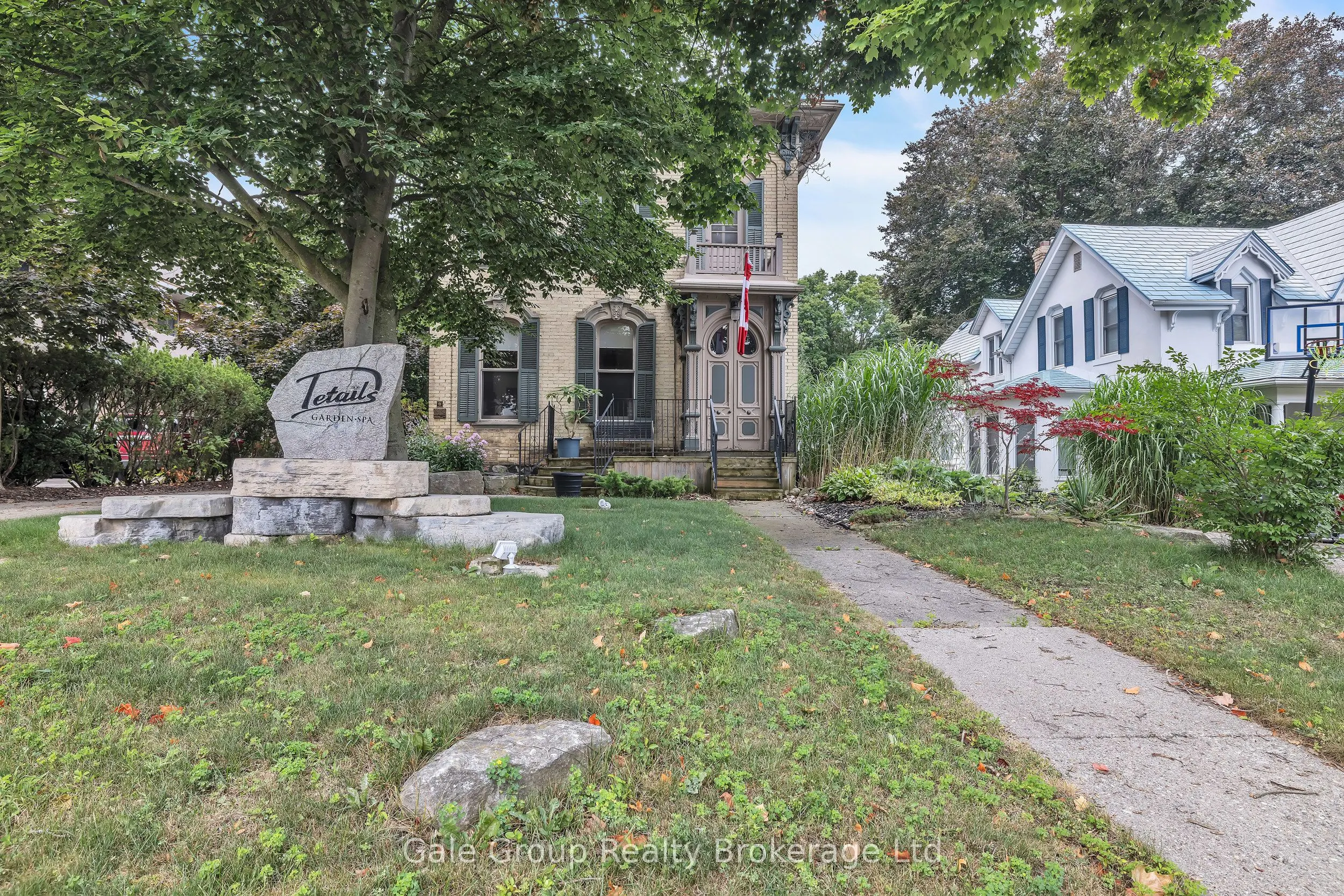 77 Light Street