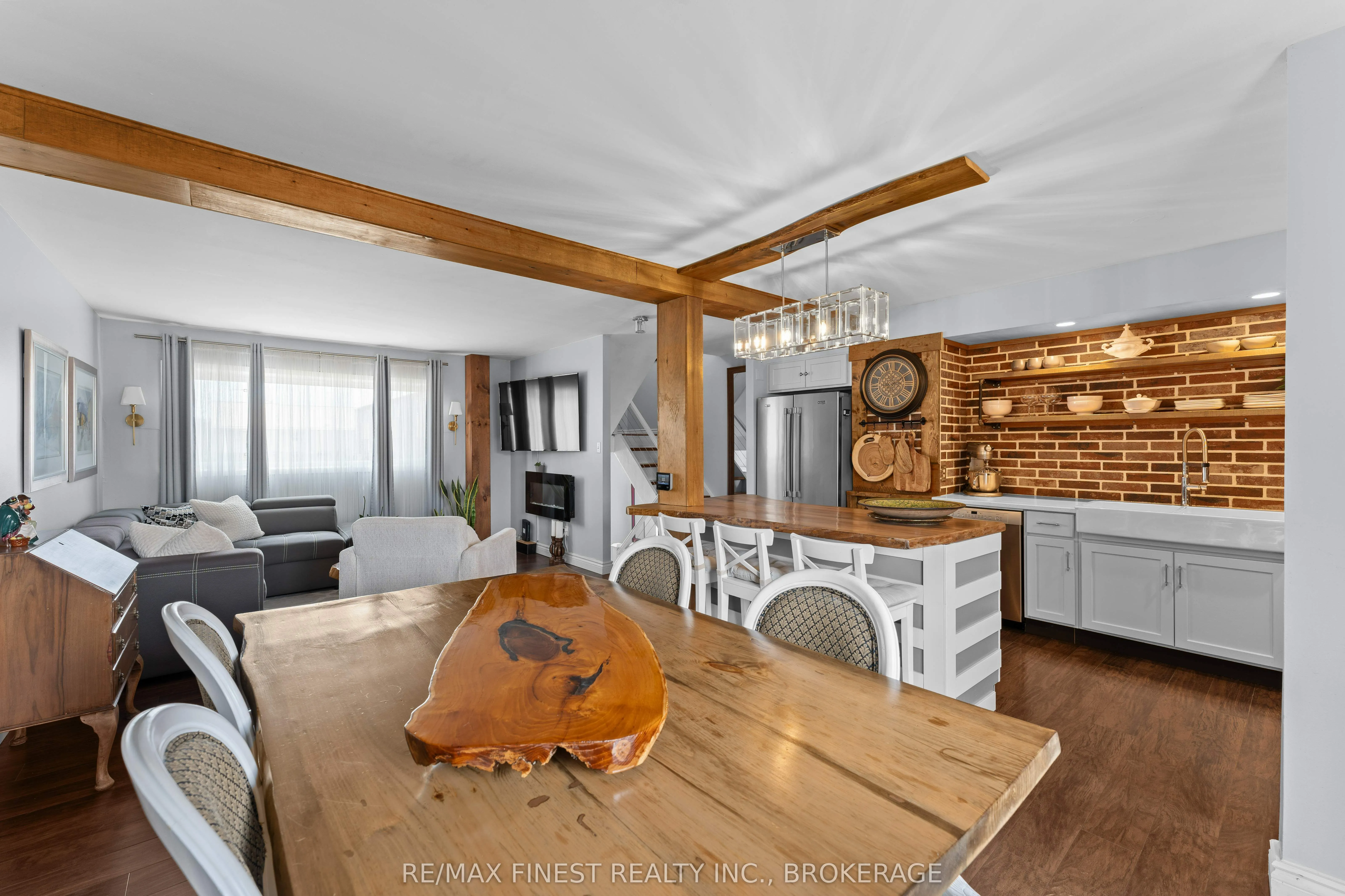 7 Meadow Lane, #7