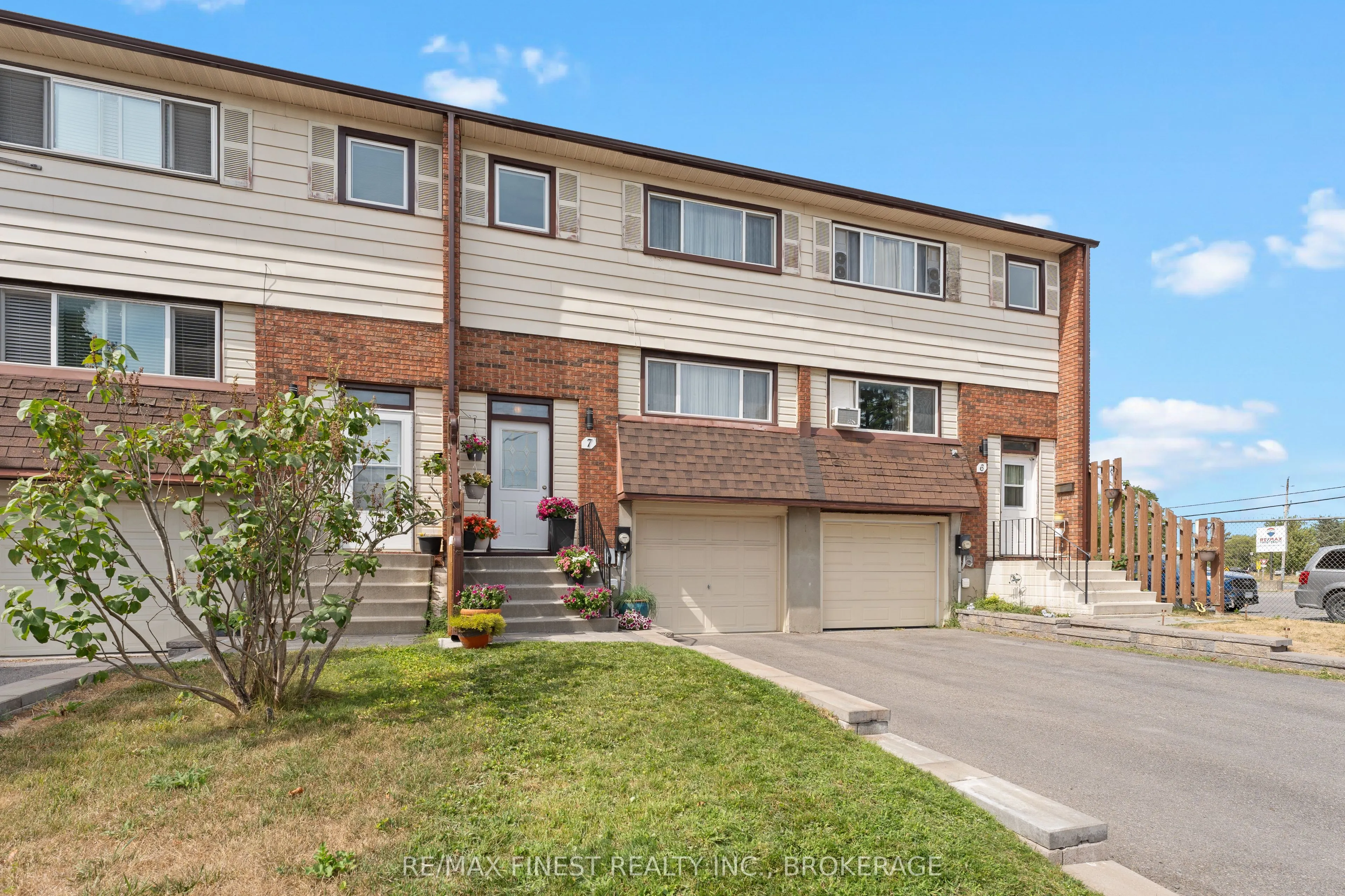 7 Meadow Lane, #7