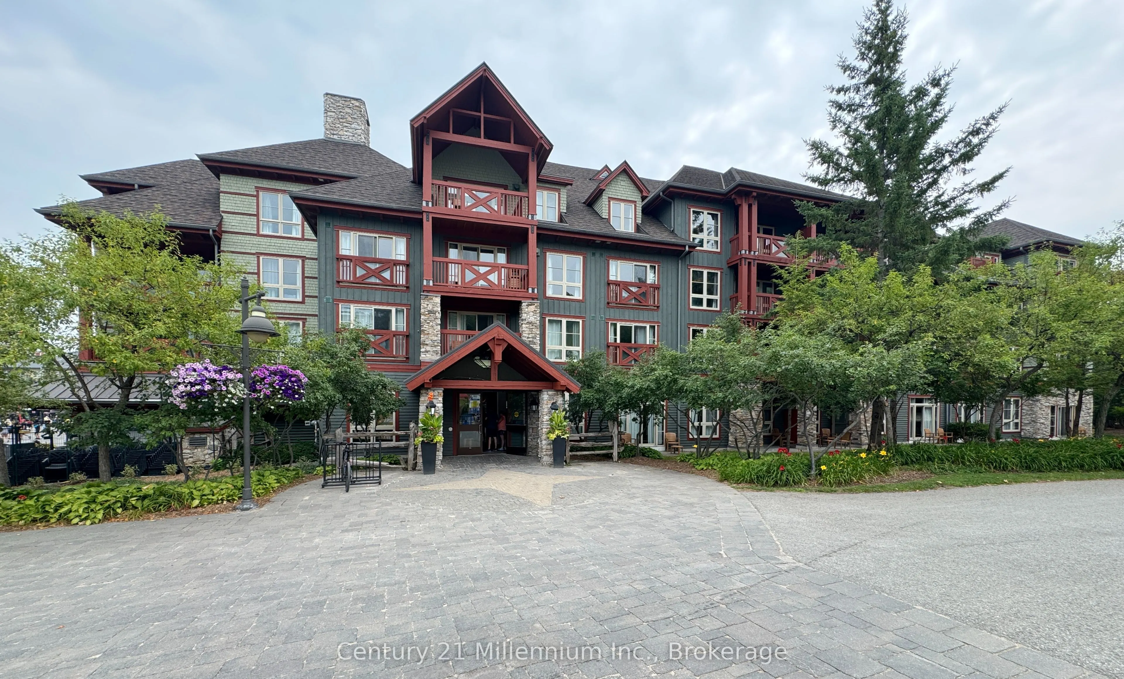 152 Jozo Weider Boulevard, #201