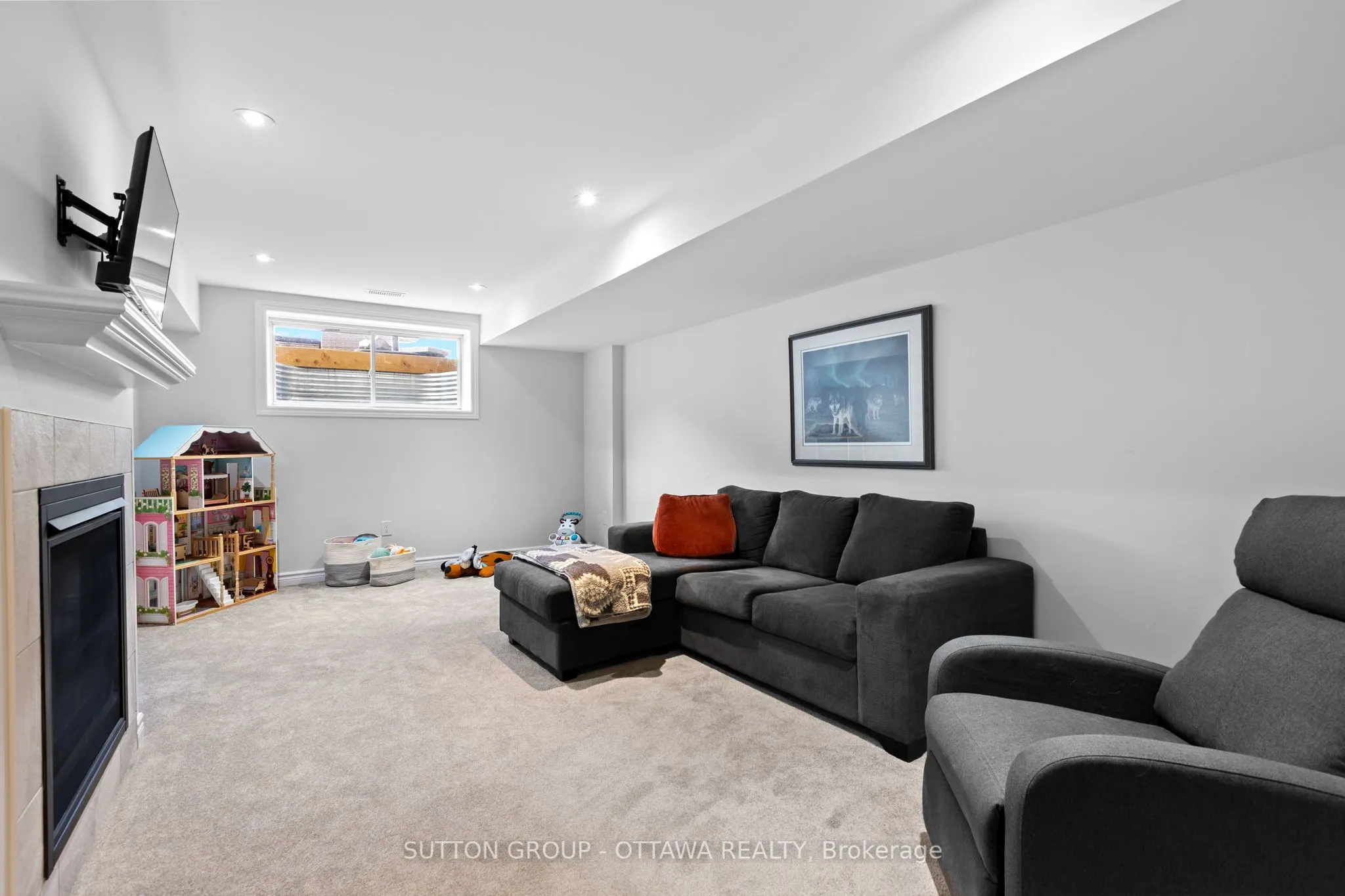 744 Putney Crescent