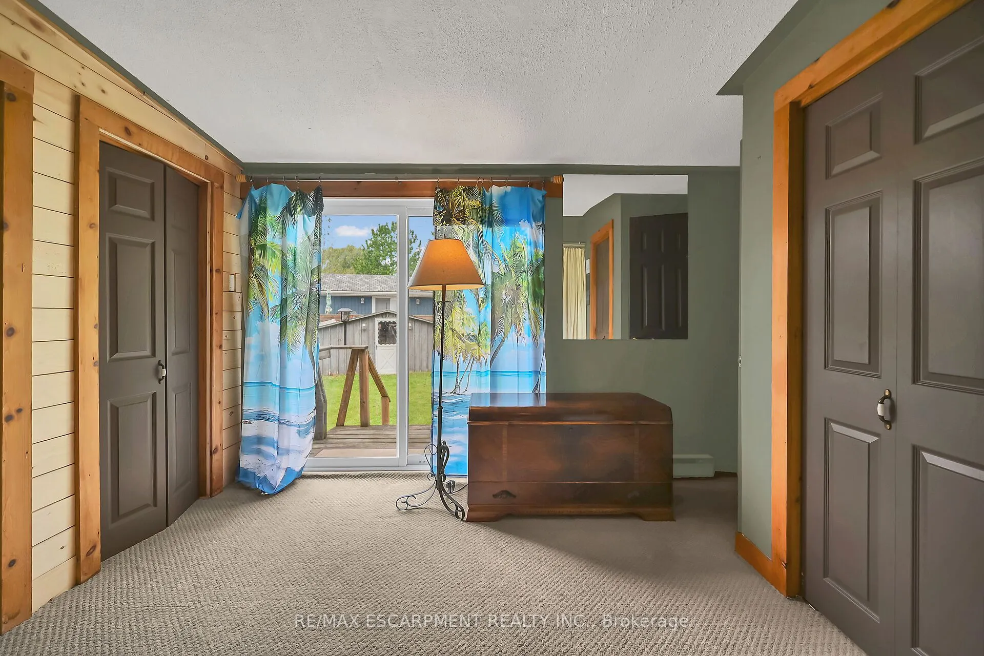 271 Blue Water Parkway