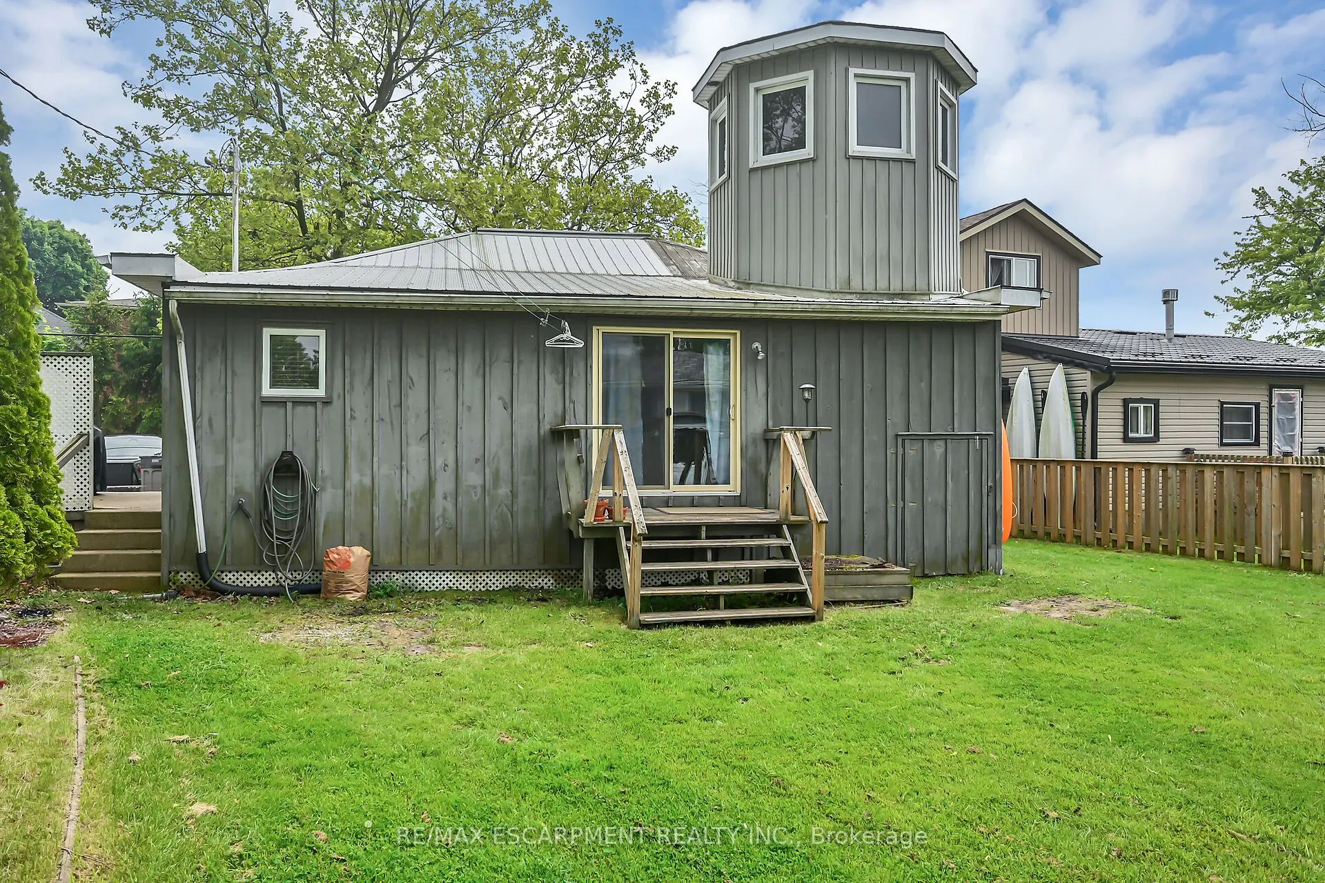 271 Blue Water Parkway