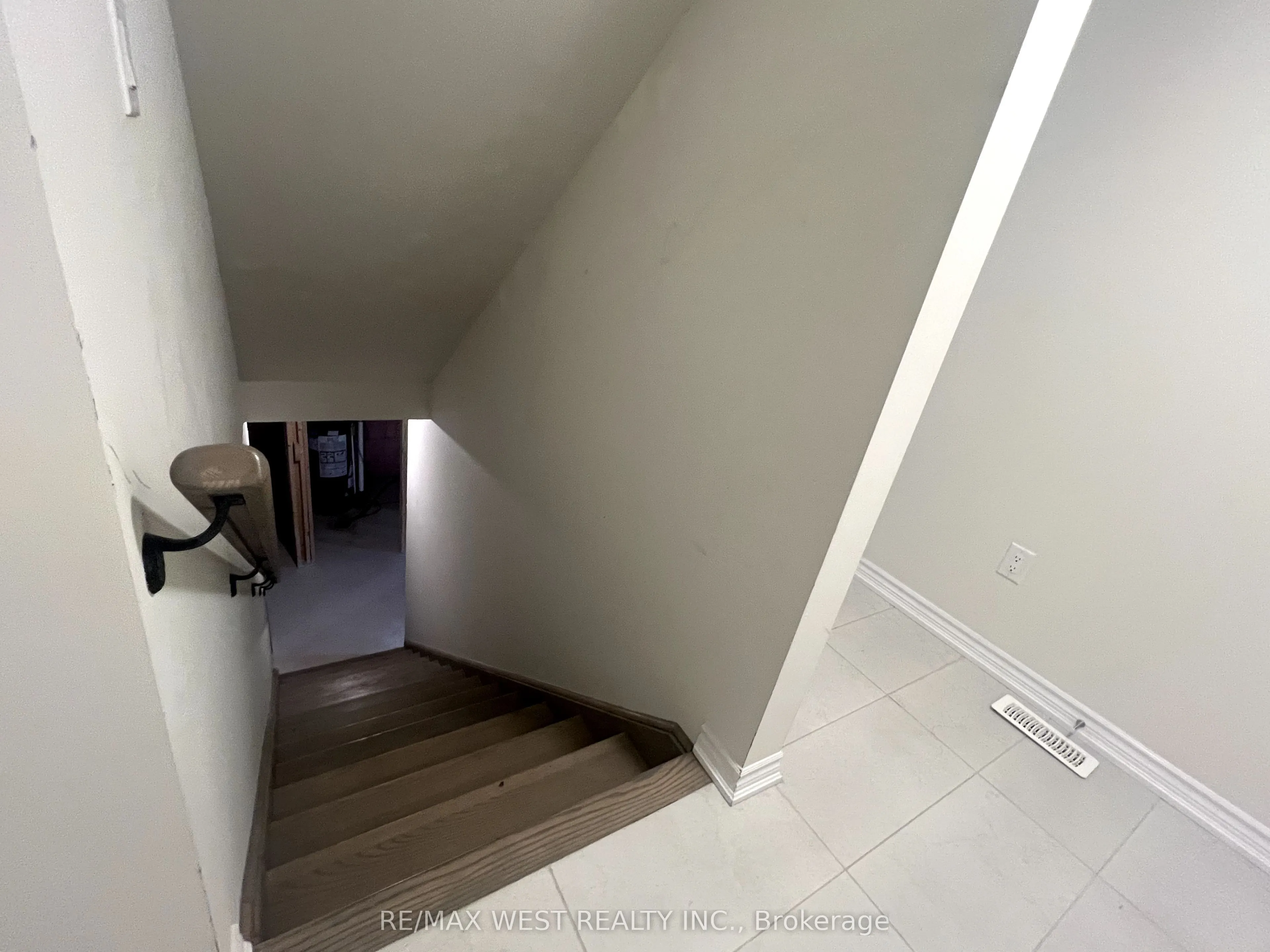 88 Strickland Avenue