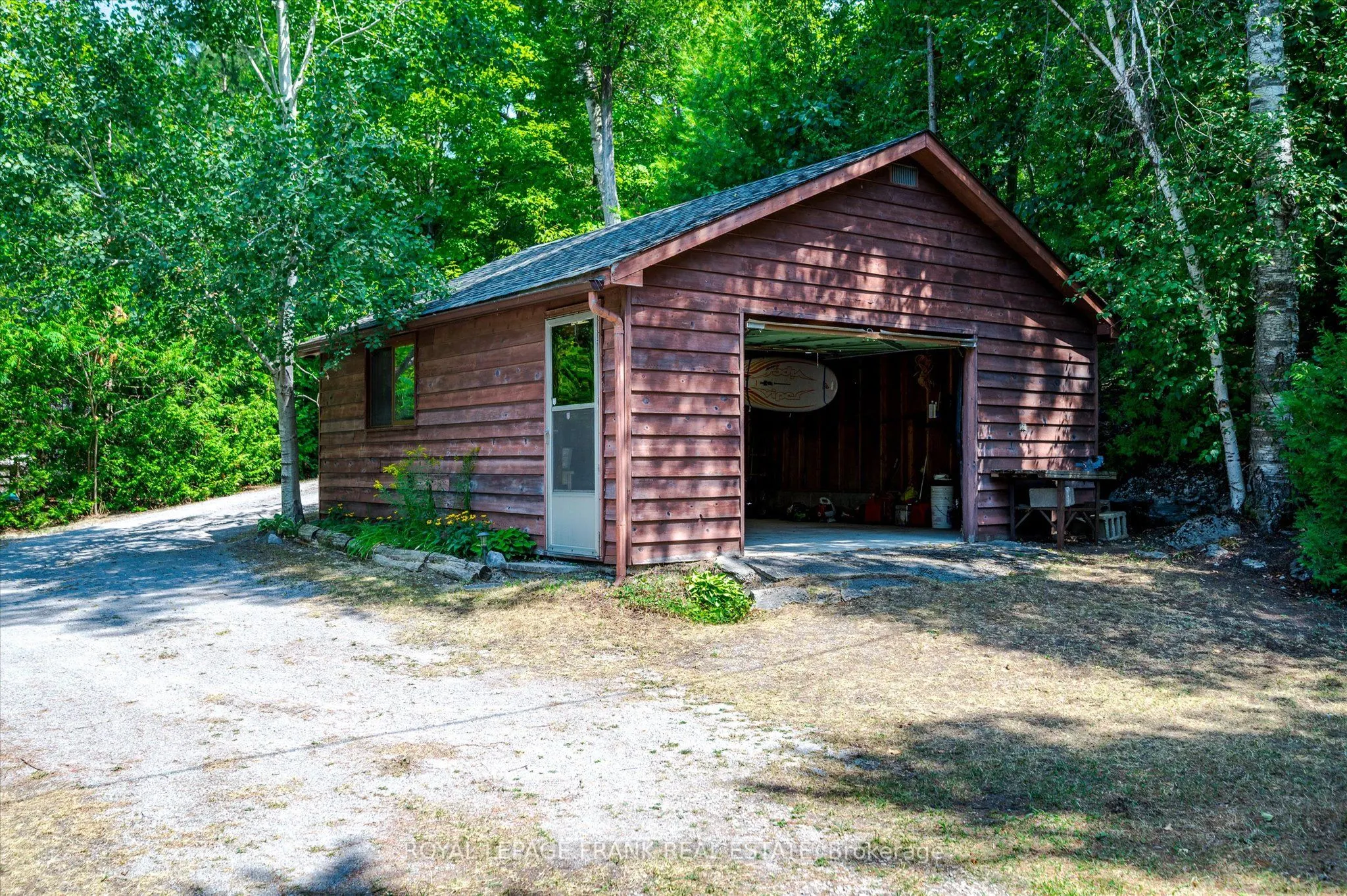 2724 Newcomb Lane