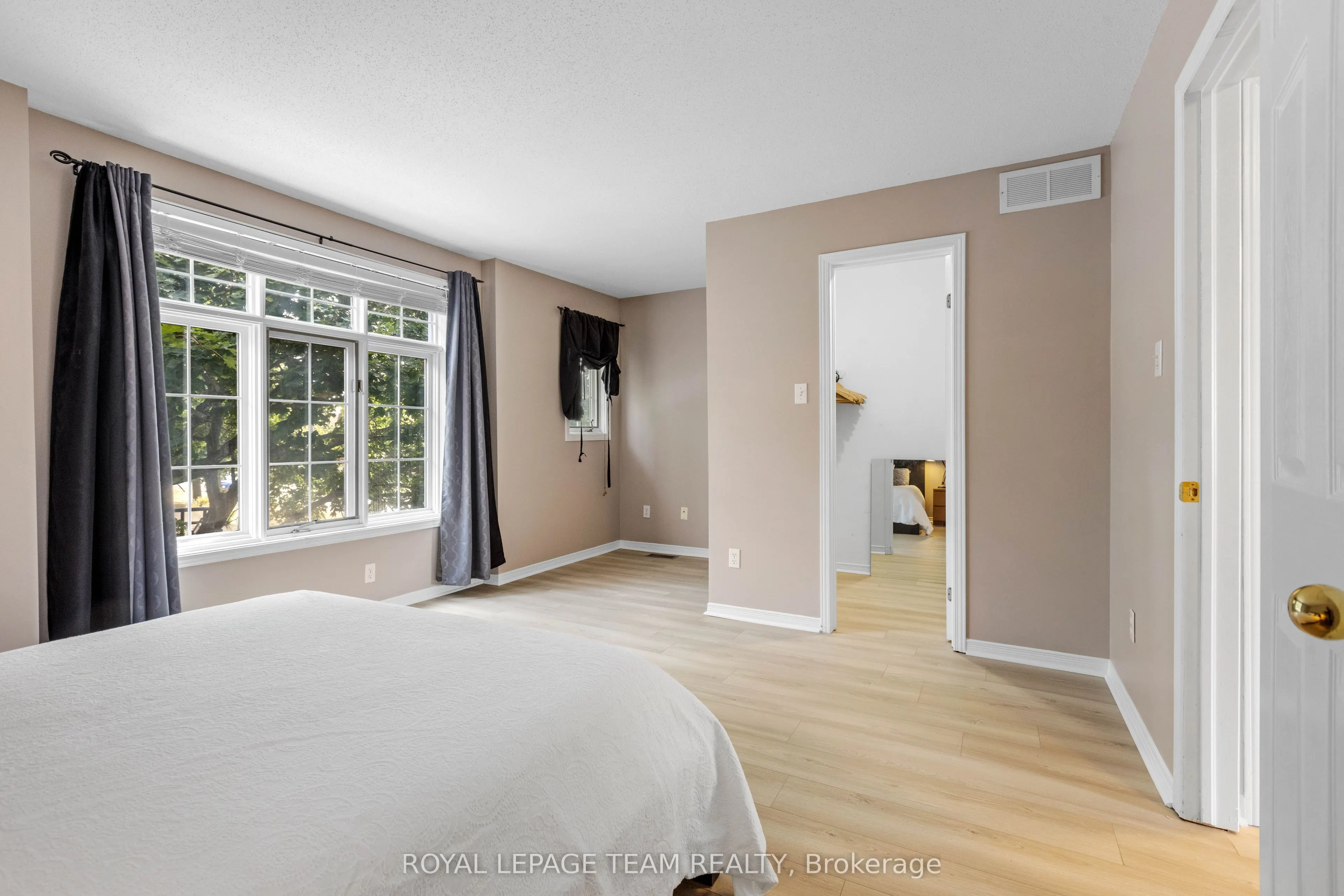 221 Longshire Circle