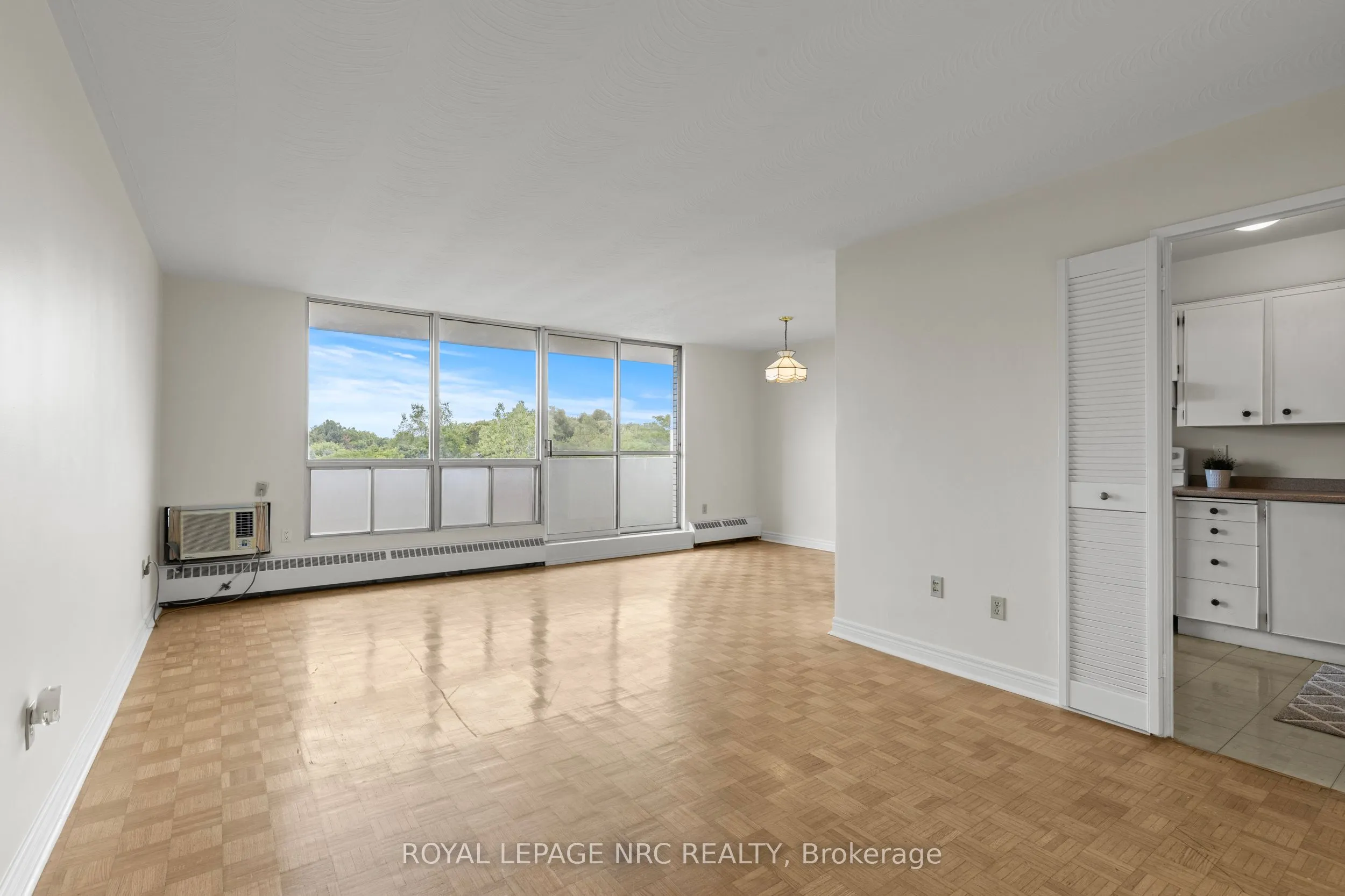 15 Towering Heights Boulevard, #406
